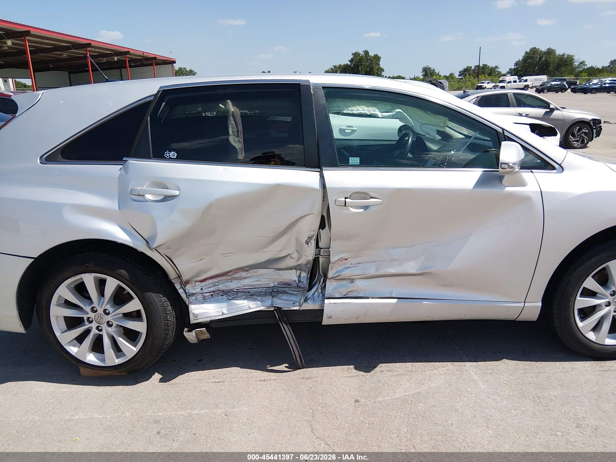 2014 Toyota Venza Le Silver vin: 4T3ZA3BB9EU089008