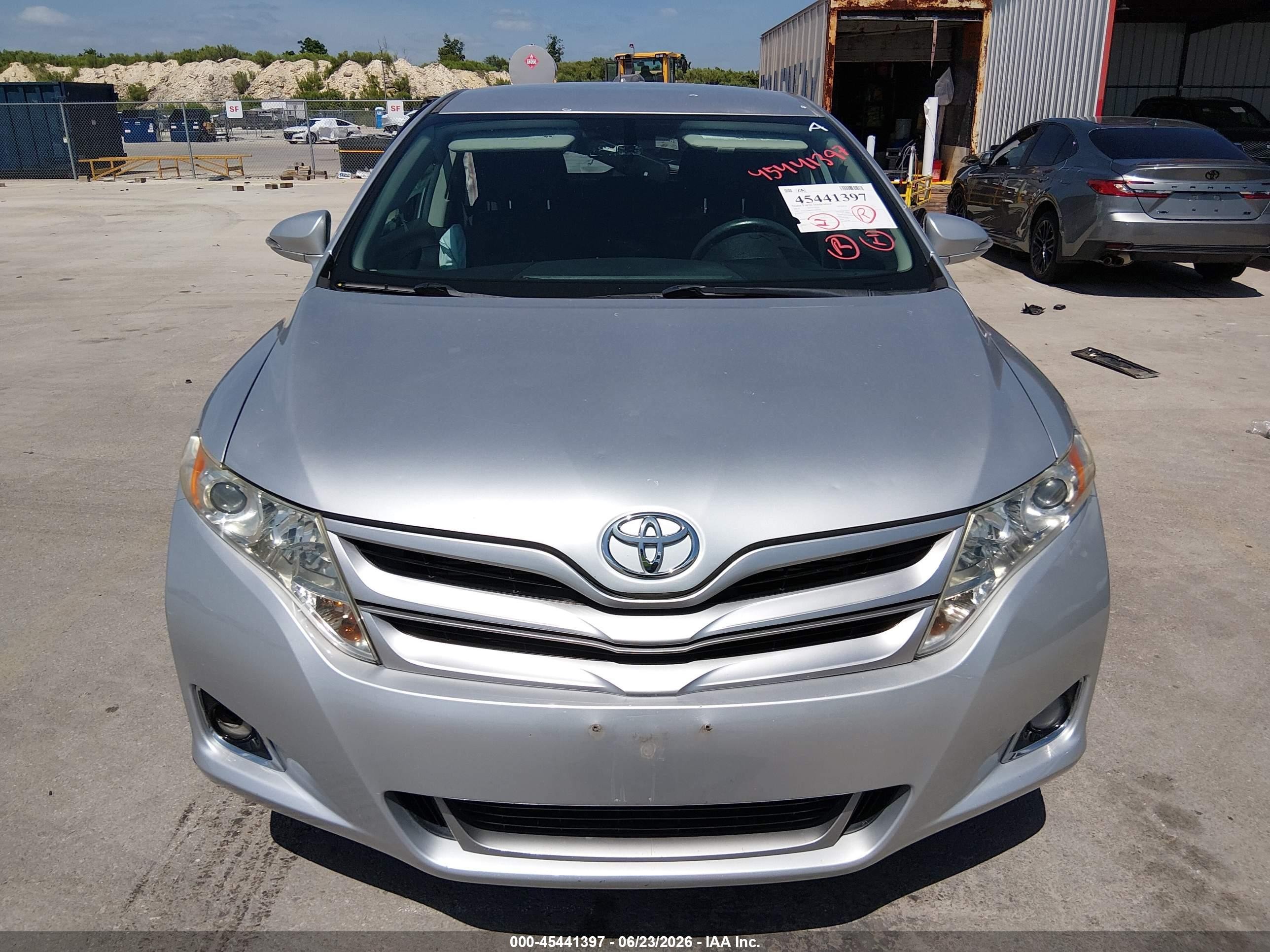 2014 Toyota Venza Le Silver vin: 4T3ZA3BB9EU089008
