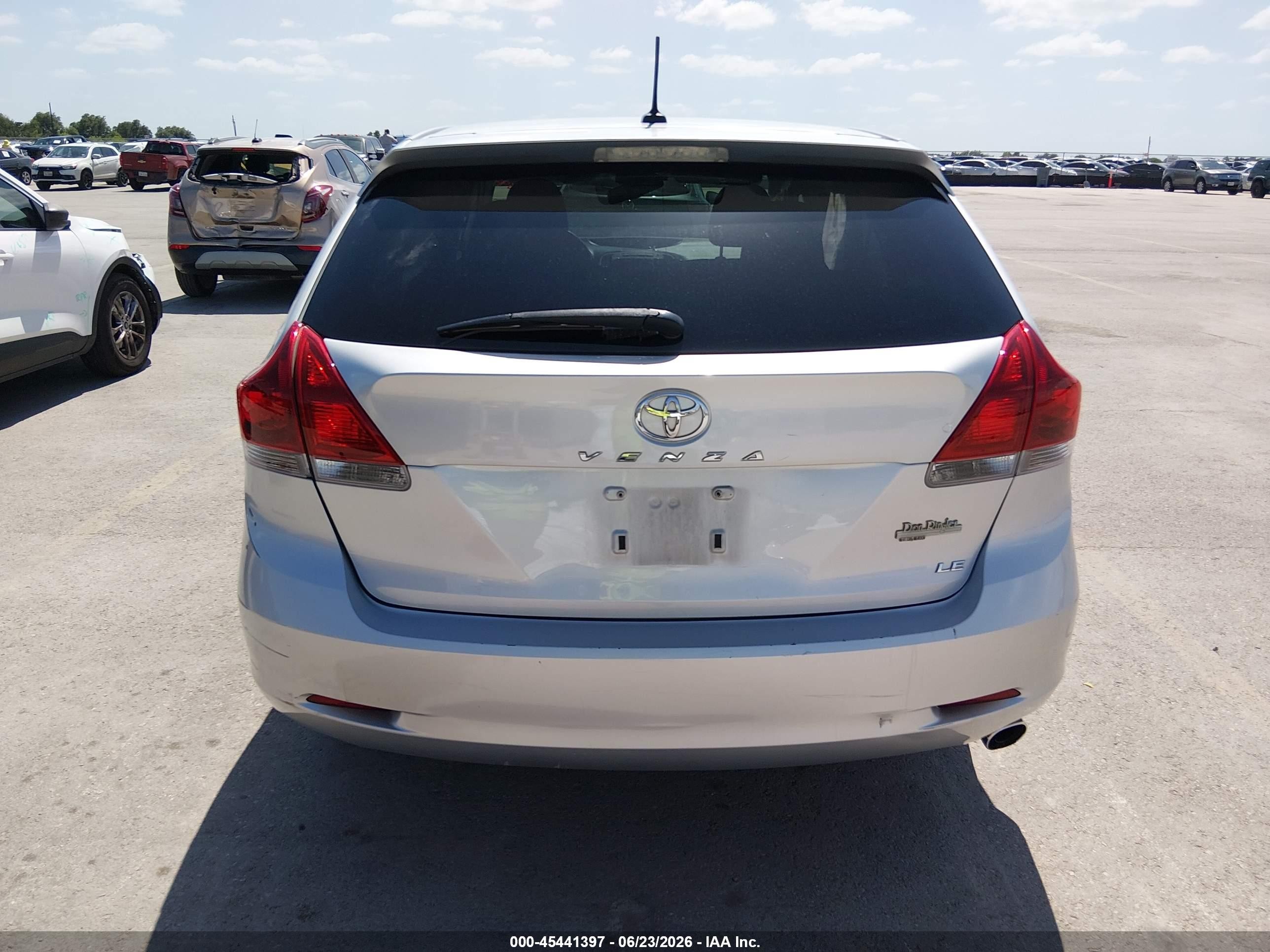 2014 Toyota Venza Le Silver vin: 4T3ZA3BB9EU089008