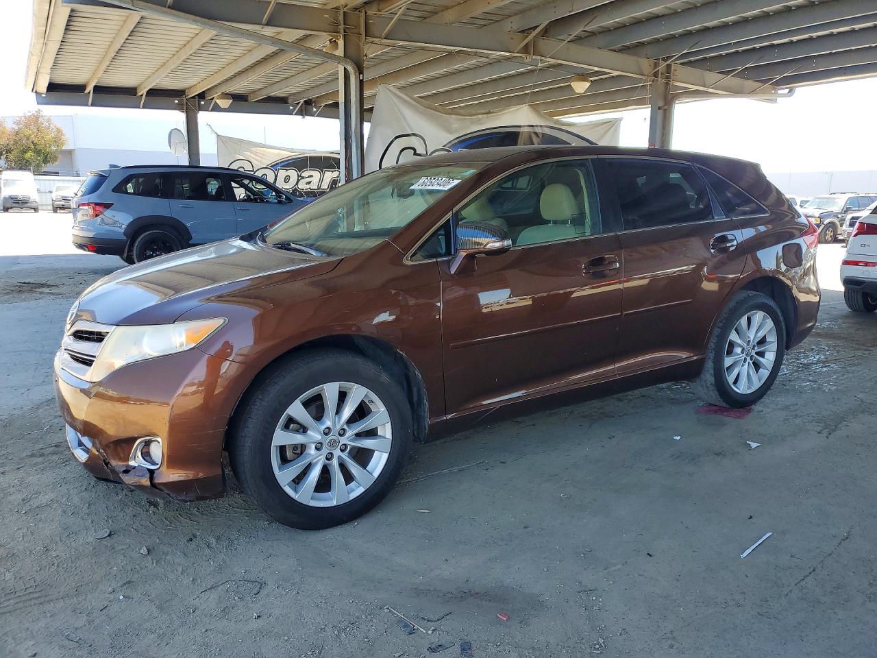 2014 Toyota Venza Le Brown vin: 4T3ZA3BB9EU089834