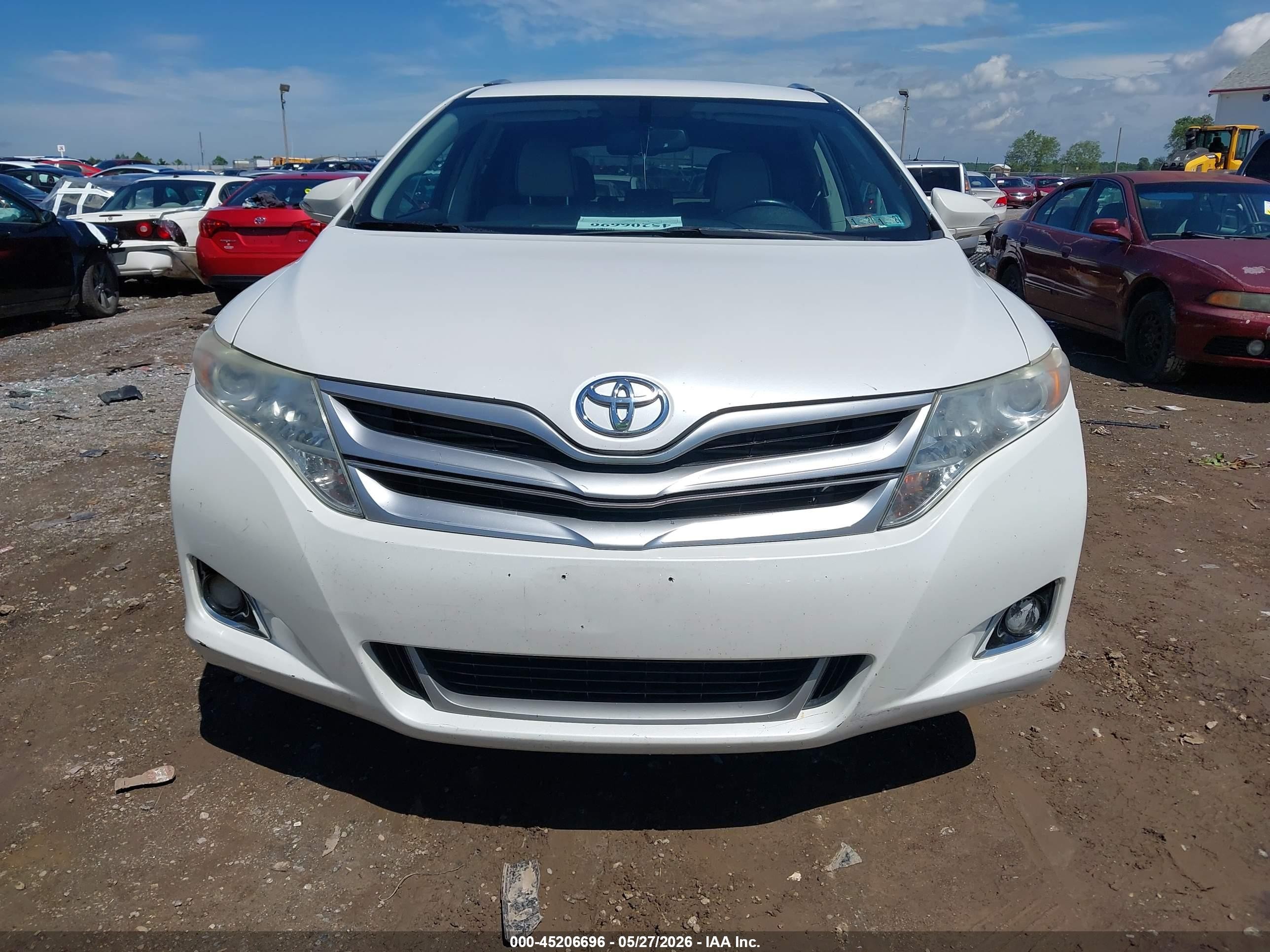 2015 Toyota Venza Le/xle White vin: 4T3ZA3BB9FU095313