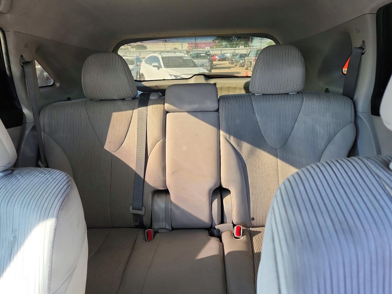 2013 Toyota Venza Le White vin: 4T3ZA3BBXDU063080