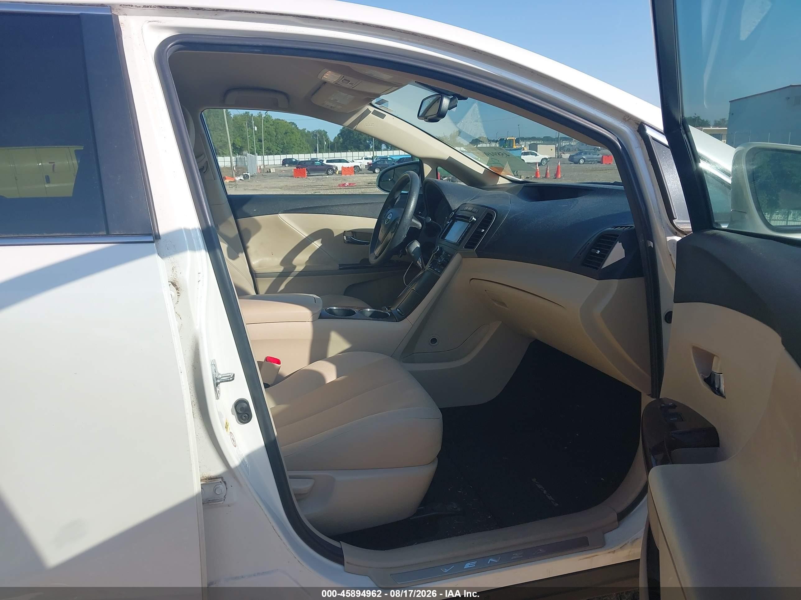 2013 Toyota Venza Le White vin: 4T3ZA3BBXDU073088