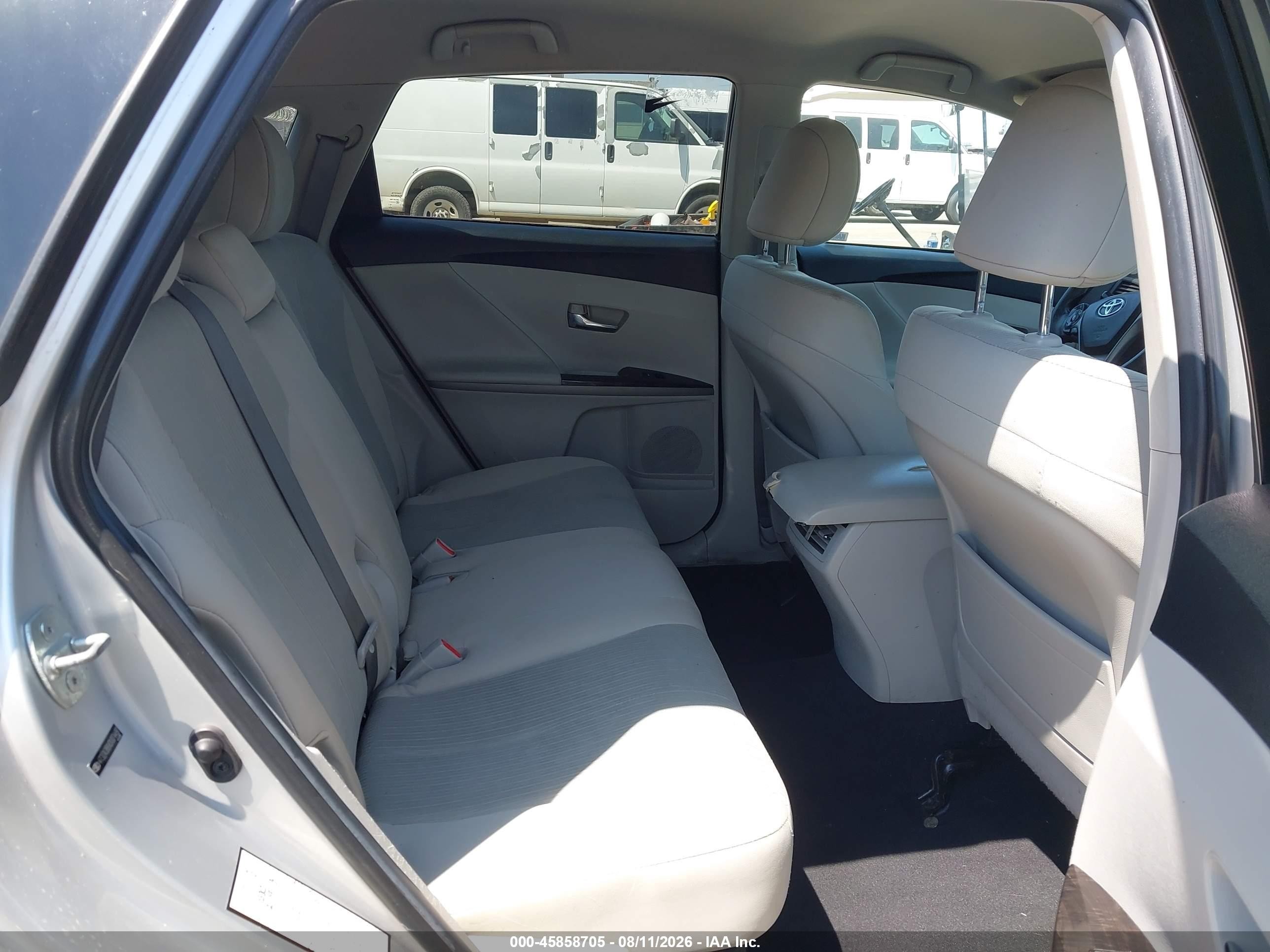 2013 Toyota Venza Le Silver vin: 4T3ZA3BBXDU074497