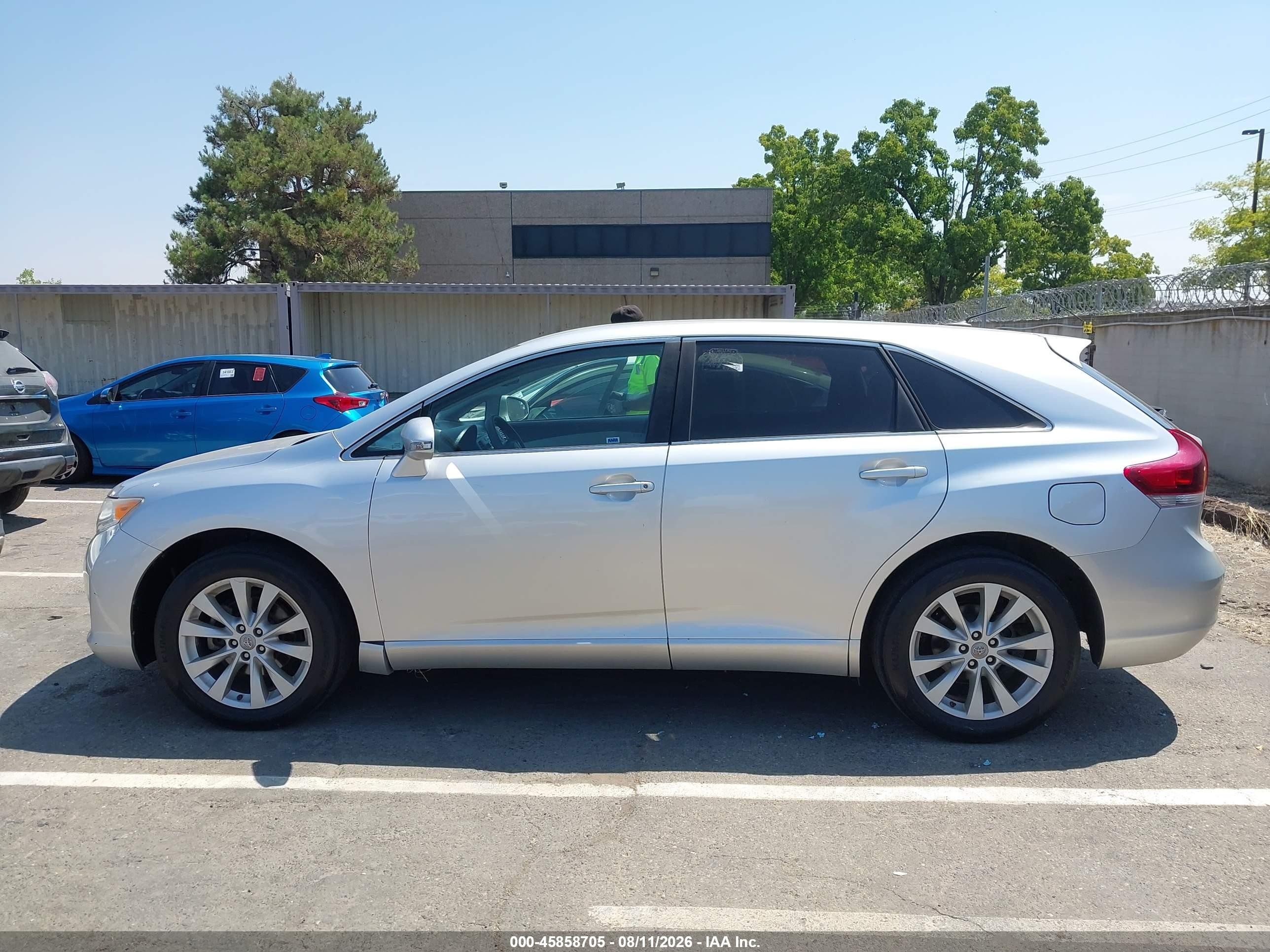 2013 Toyota Venza Le Silver vin: 4T3ZA3BBXDU074497