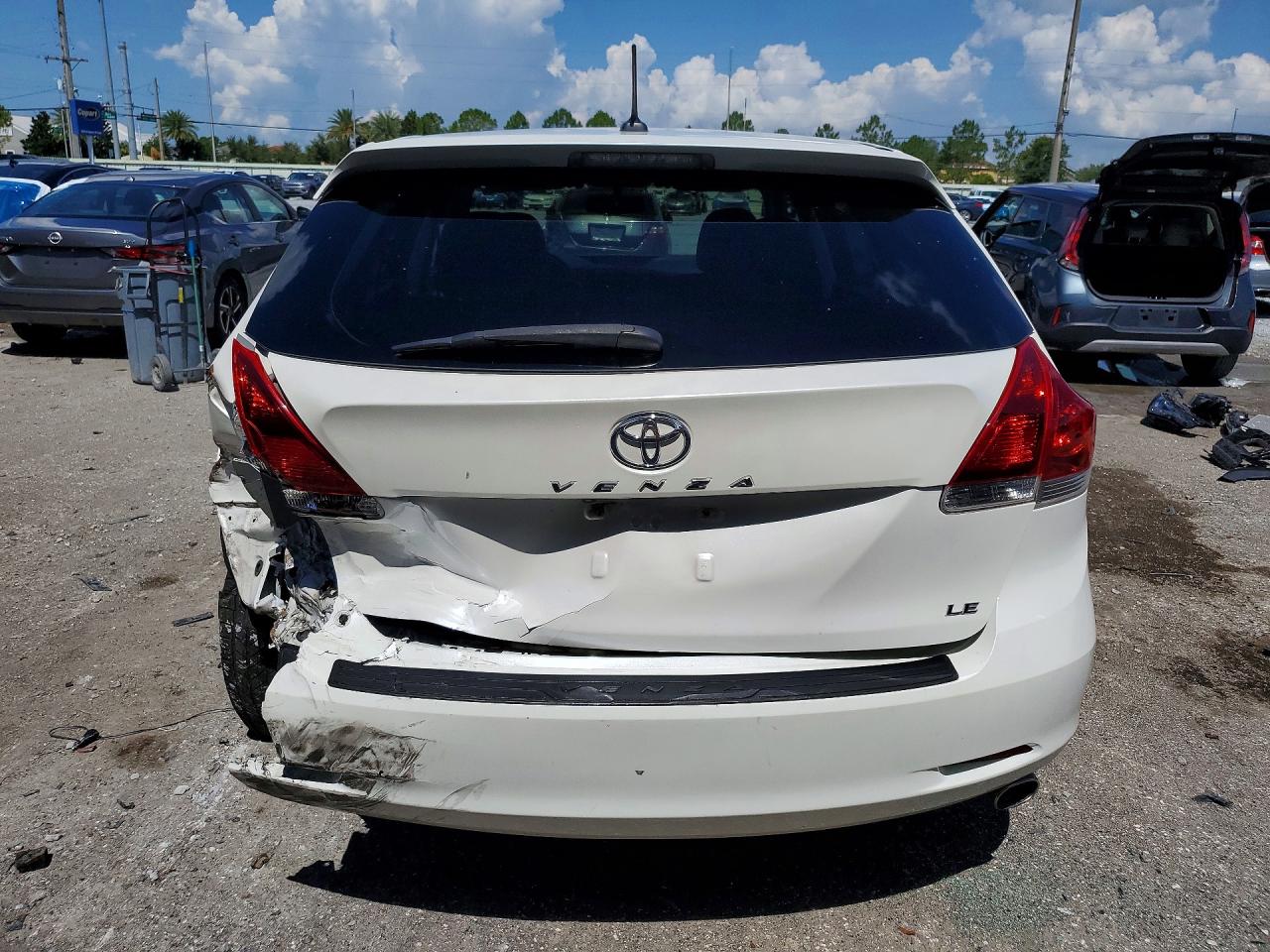2015 Toyota Venza Le White vin: 4T3ZA3BBXFU095014
