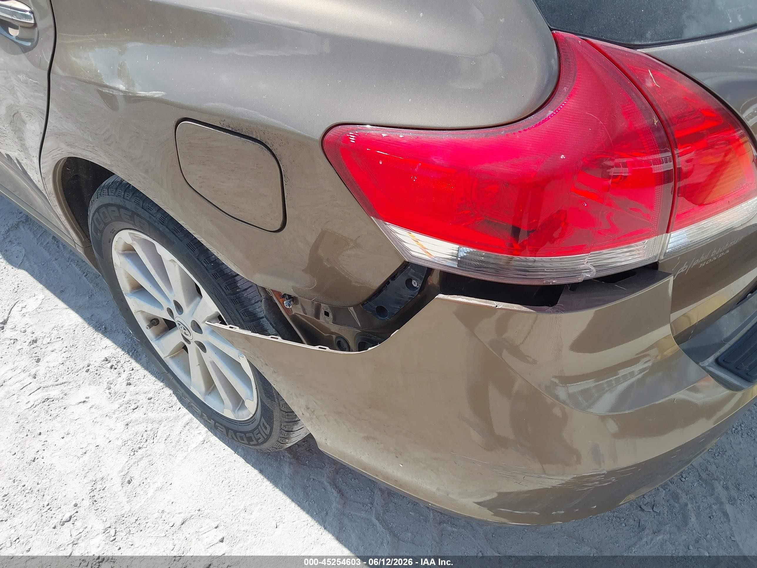 2009 Toyota Venza   Gold vin: 4T3ZE11A29U003786