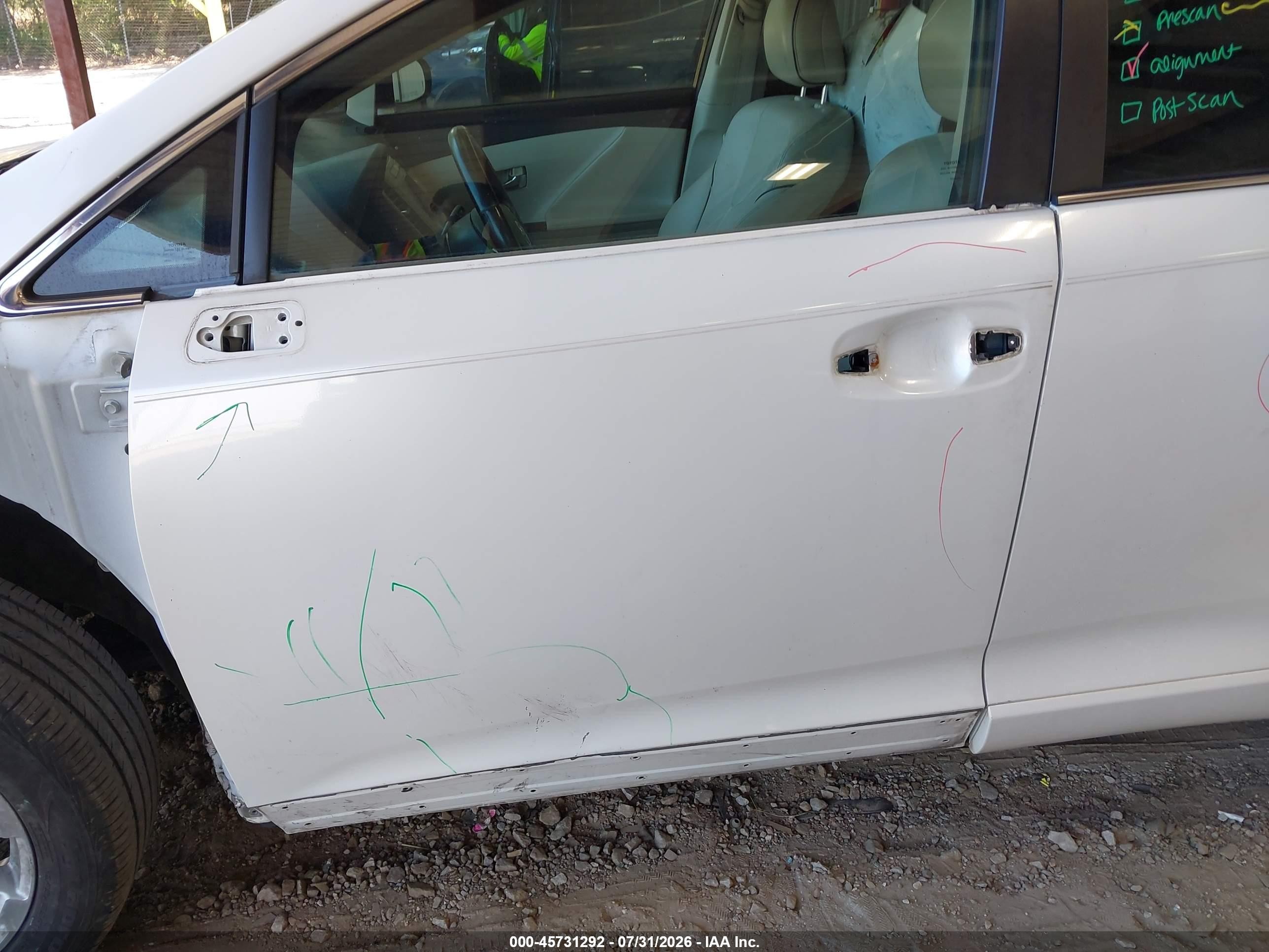 2009 Toyota Venza   White vin: 4T3ZE11A39U007281