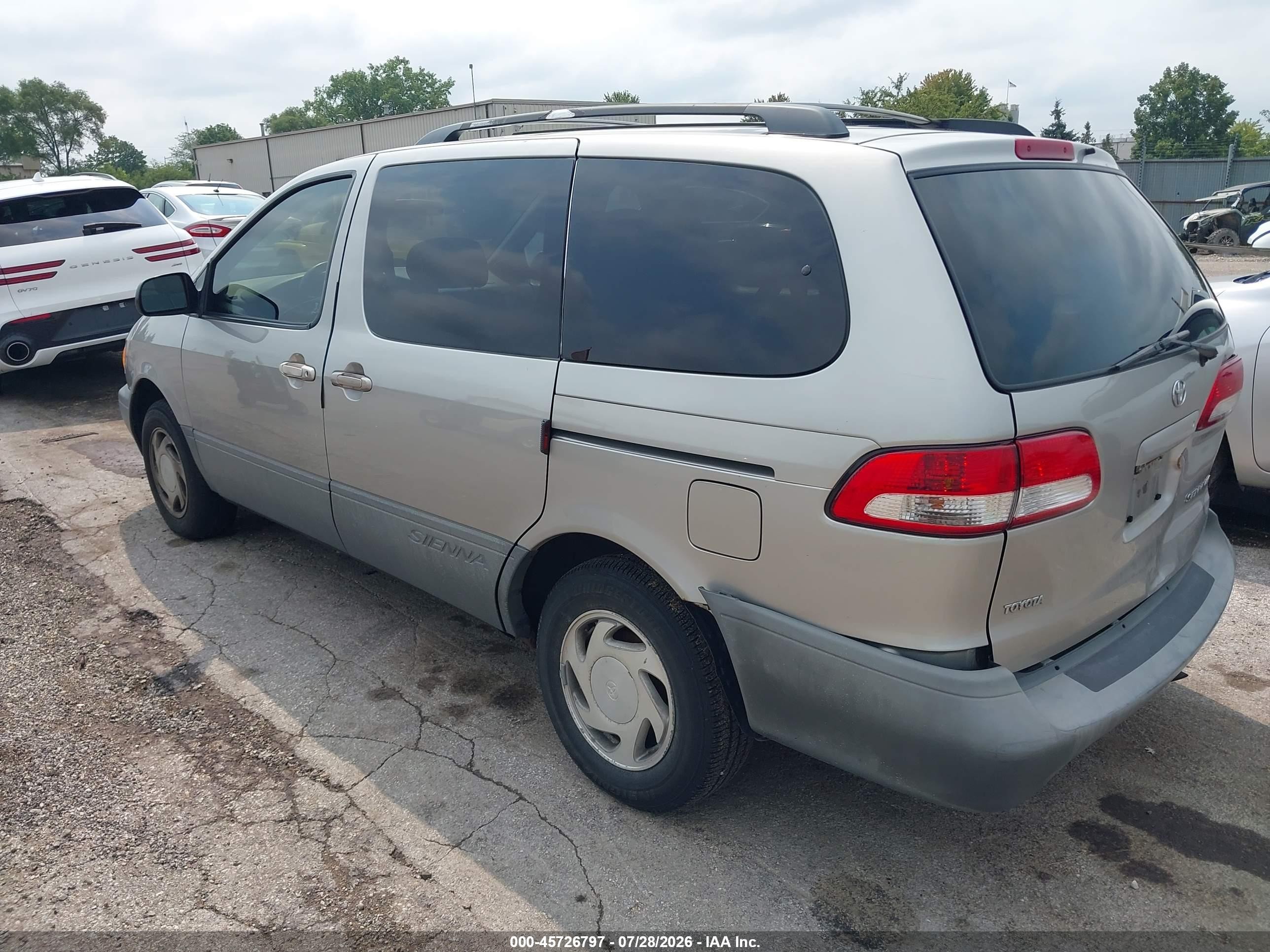 2001 Toyota Sienna Le Silver vin: 4T3ZF13C01U383713