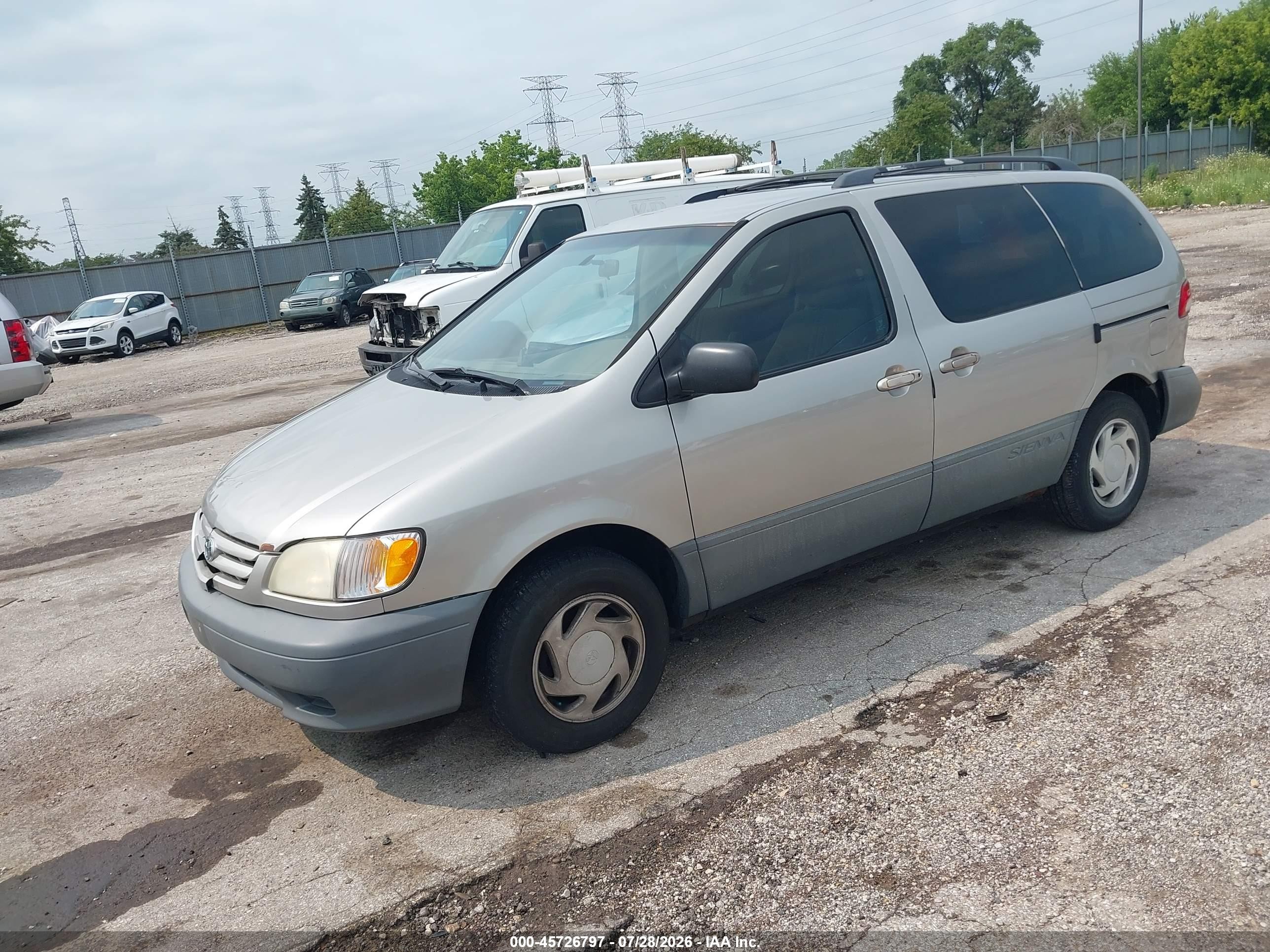 2001 Toyota Sienna Le Silver vin: 4T3ZF13C01U383713