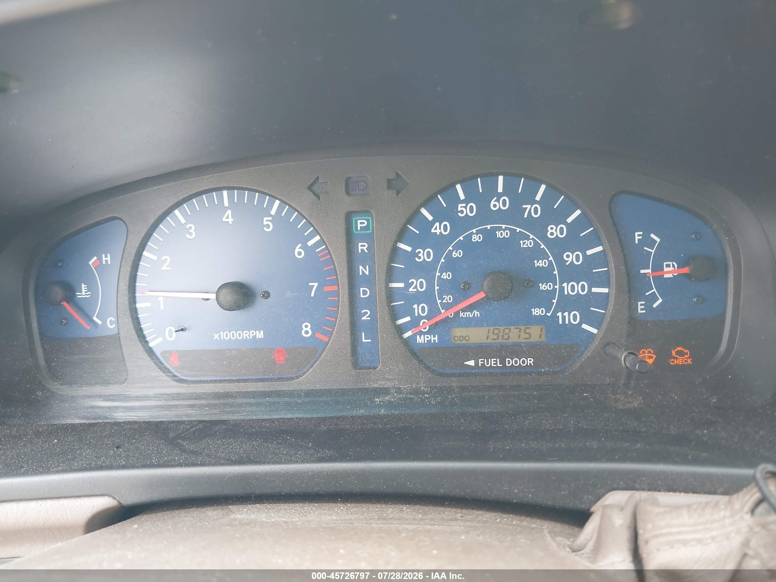 2001 Toyota Sienna Le Silver vin: 4T3ZF13C01U383713