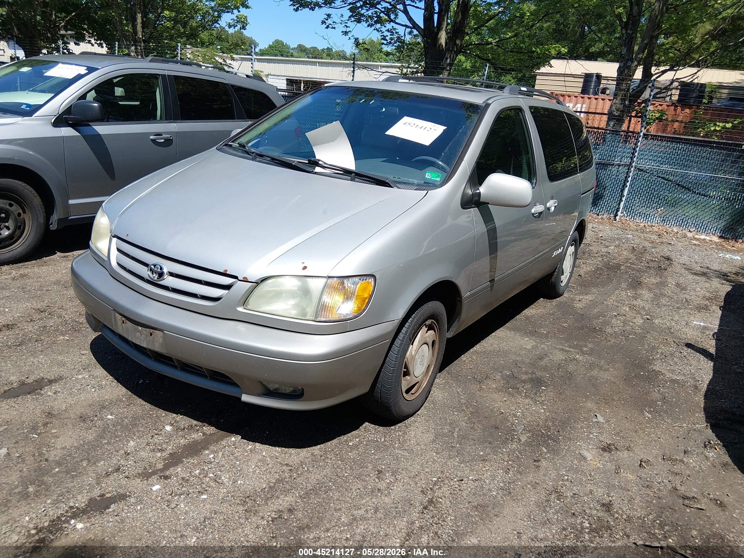 2002 Toyota Sienna Xle Silver vin: 4T3ZF13C02U434466