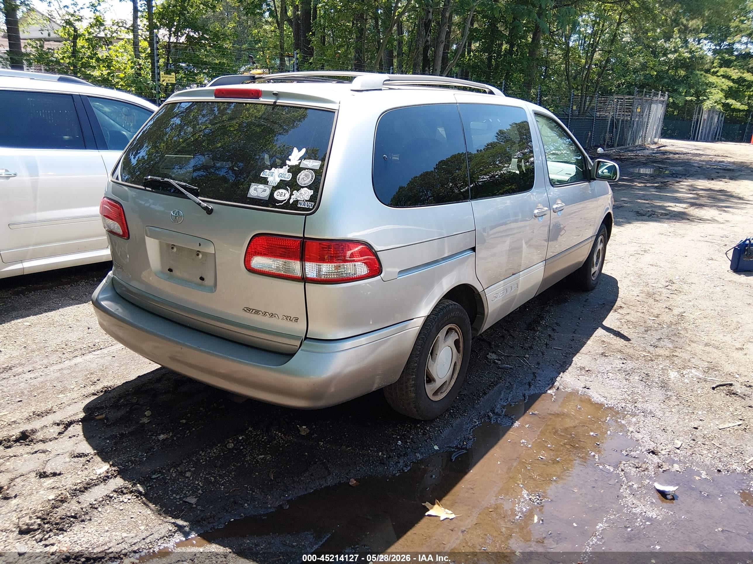2002 Toyota Sienna Xle Silver vin: 4T3ZF13C02U434466
