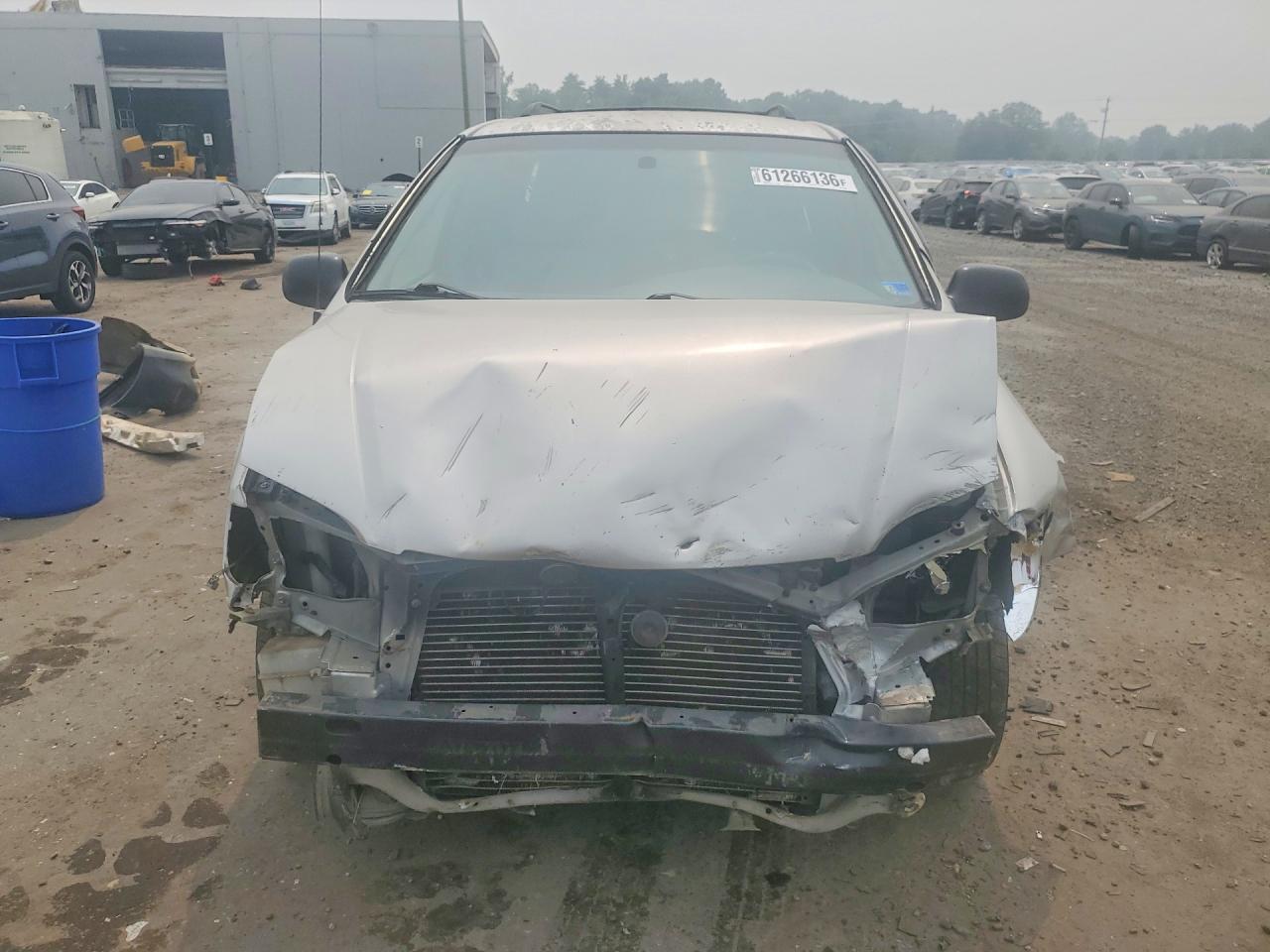 2002 Toyota Sienna Le Silver vin: 4T3ZF13C02U464843