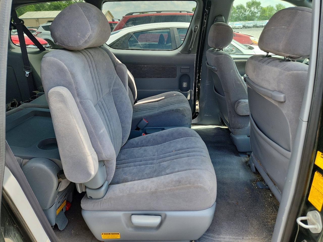 2002 Toyota Sienna Le Green vin: 4T3ZF13C02U472621