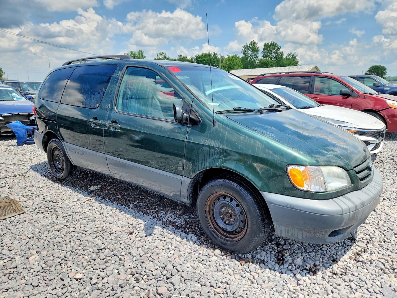 2002 Toyota Sienna Le Green vin: 4T3ZF13C02U472621