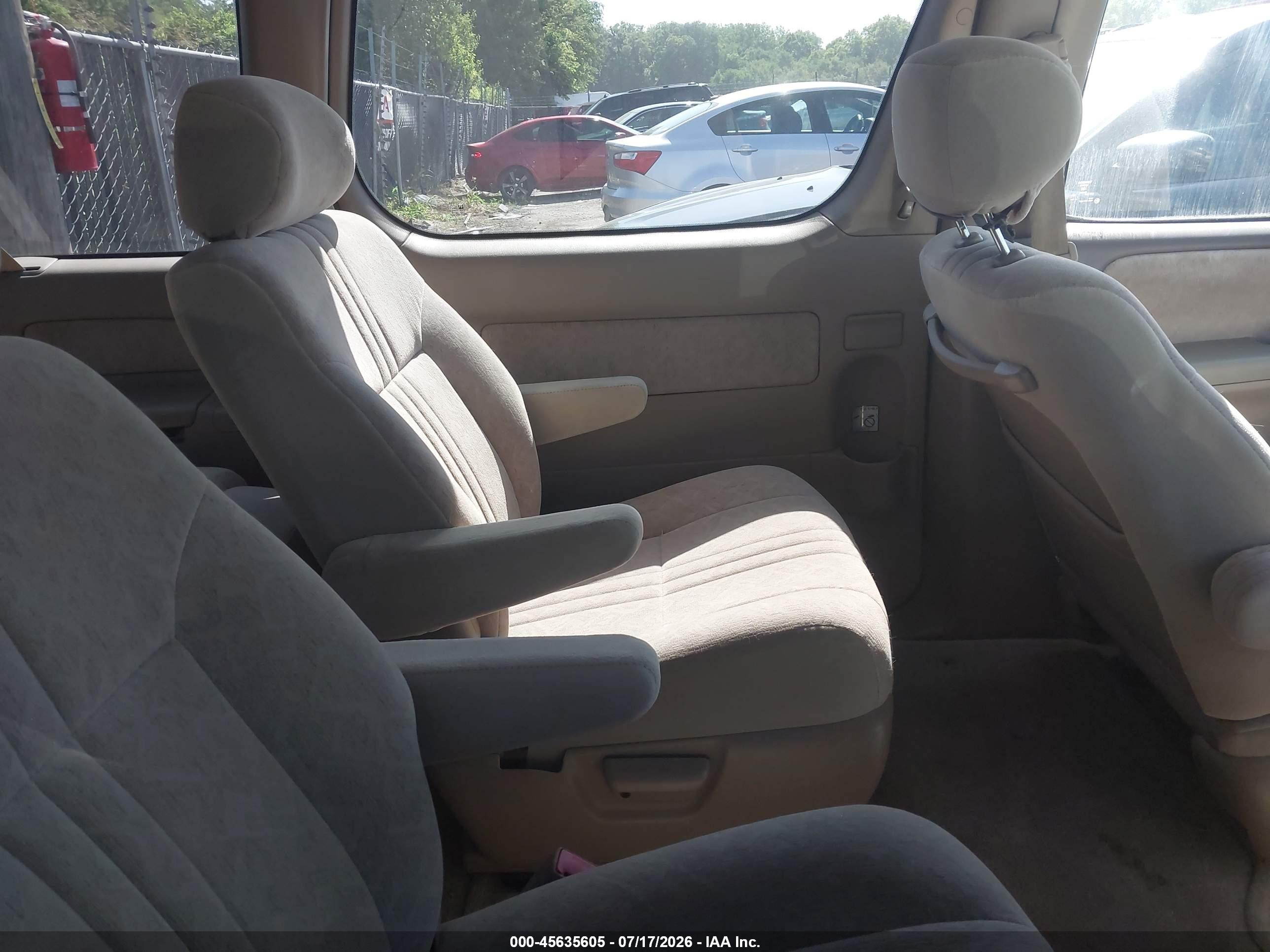 1999 Toyota Sienna Le Gold vin: 4T3ZF13C0XU123952