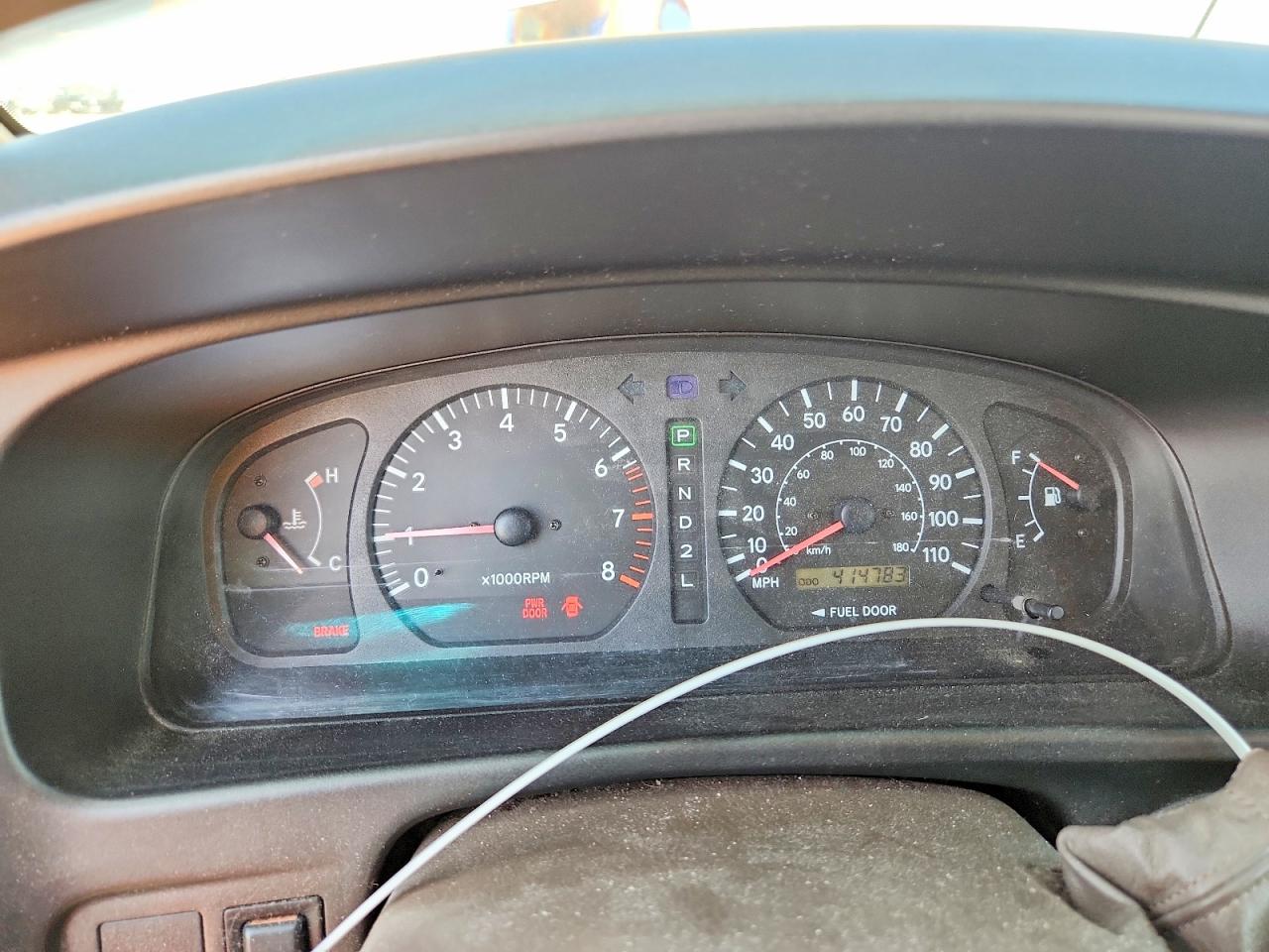 2000 Toyota Sienna Le Tan vin: 4T3ZF13C0YU259001