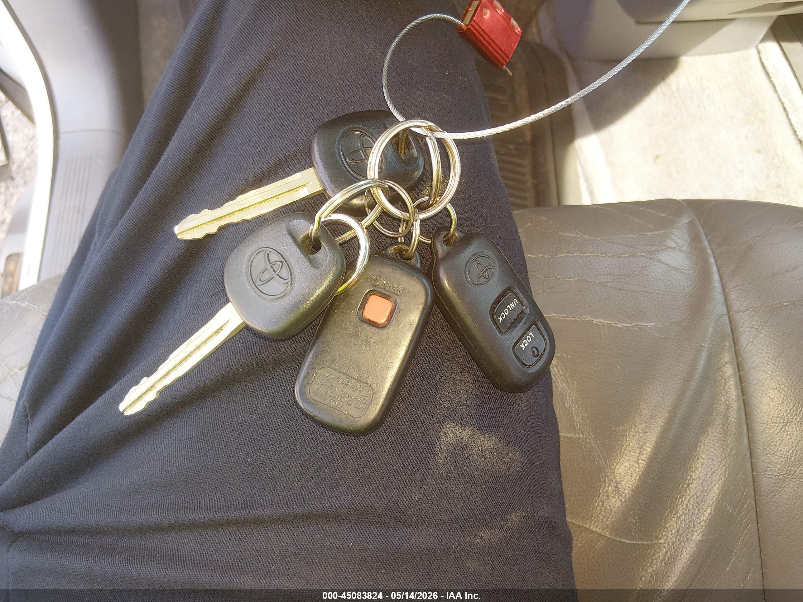 2001 Toyota Sienna Xle White vin: 4T3ZF13C11U339039