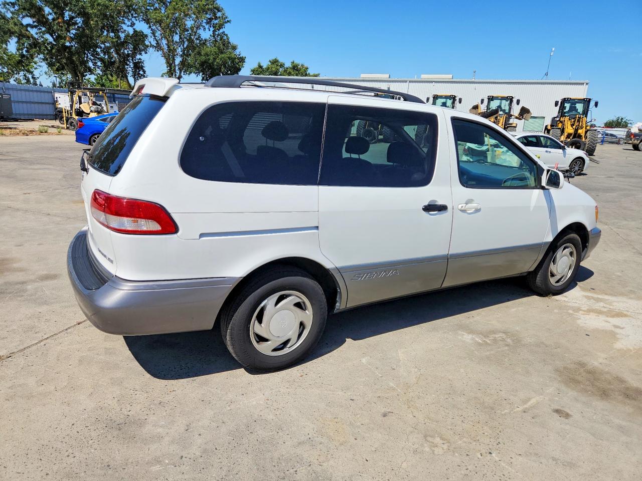 2001 Toyota Sienna Xle Белый vin: 4T3ZF13C11U401734