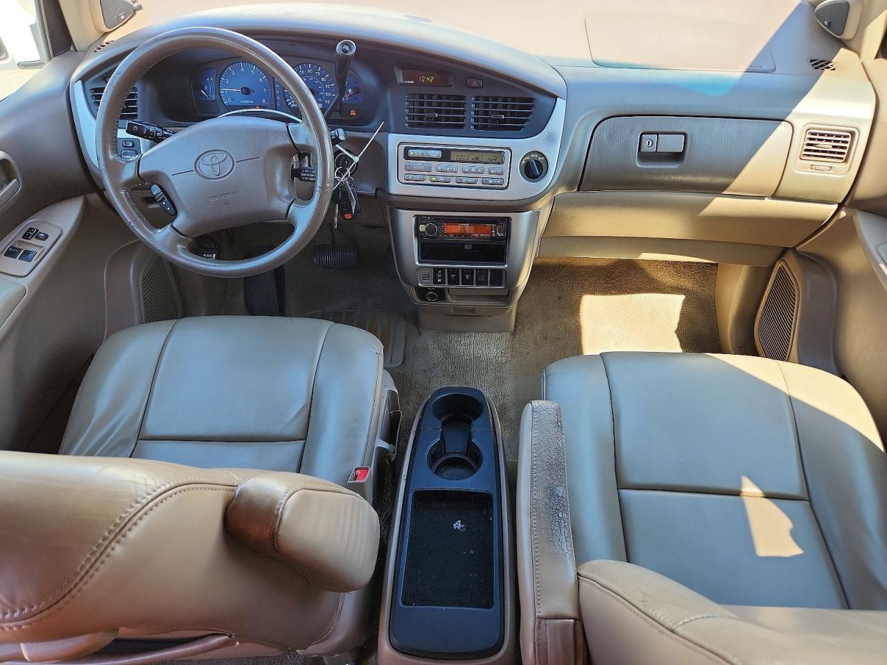 2001 Toyota Sienna Xle Белый vin: 4T3ZF13C11U401734