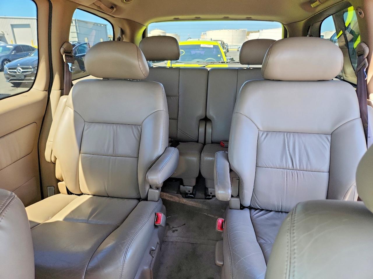 2003 Toyota Sienna Xle Tan vin: 4T3ZF13C13U511122