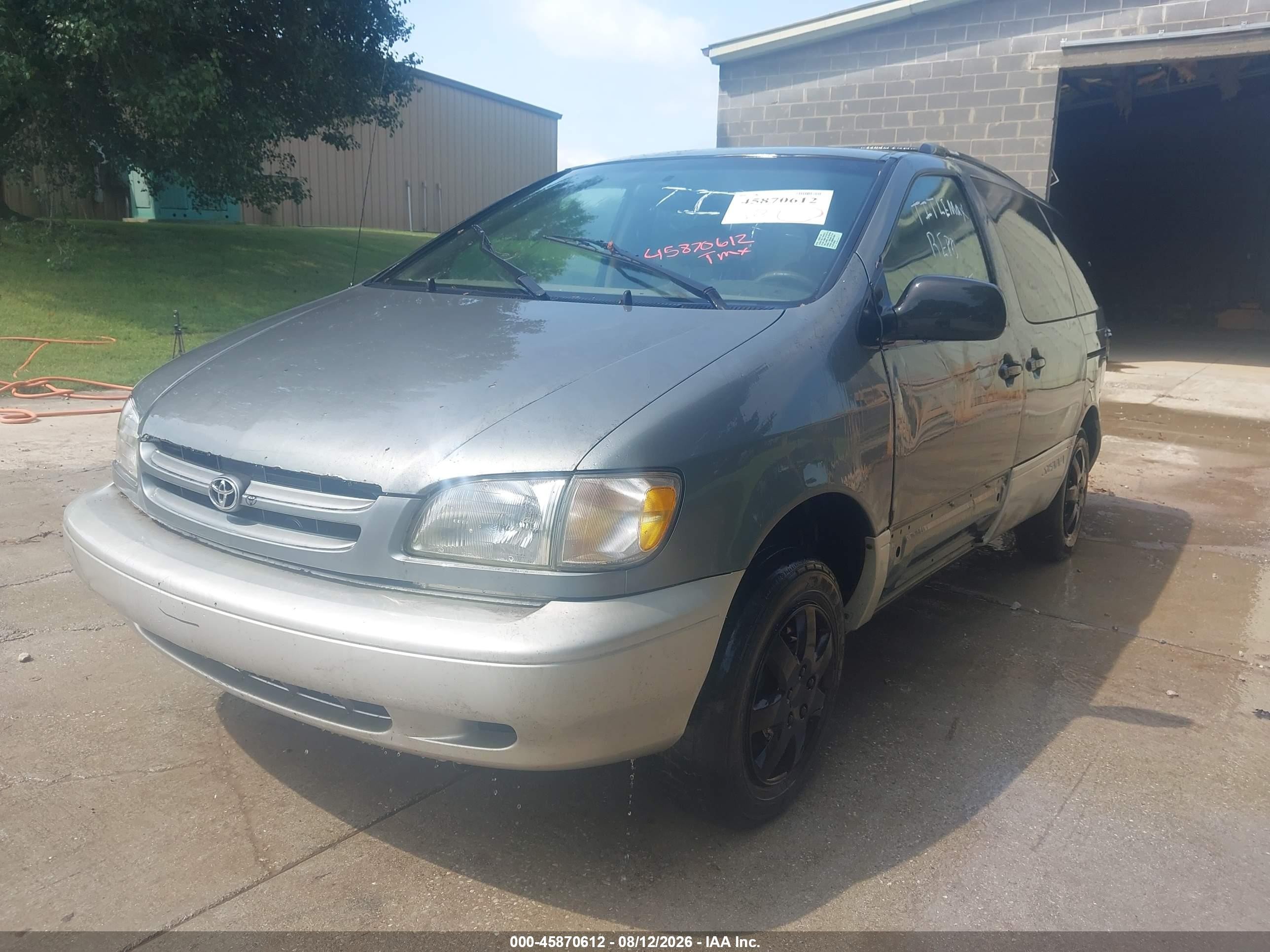 2000 Toyota Sienna Xle Серый vin: 4T3ZF13C1YU188164