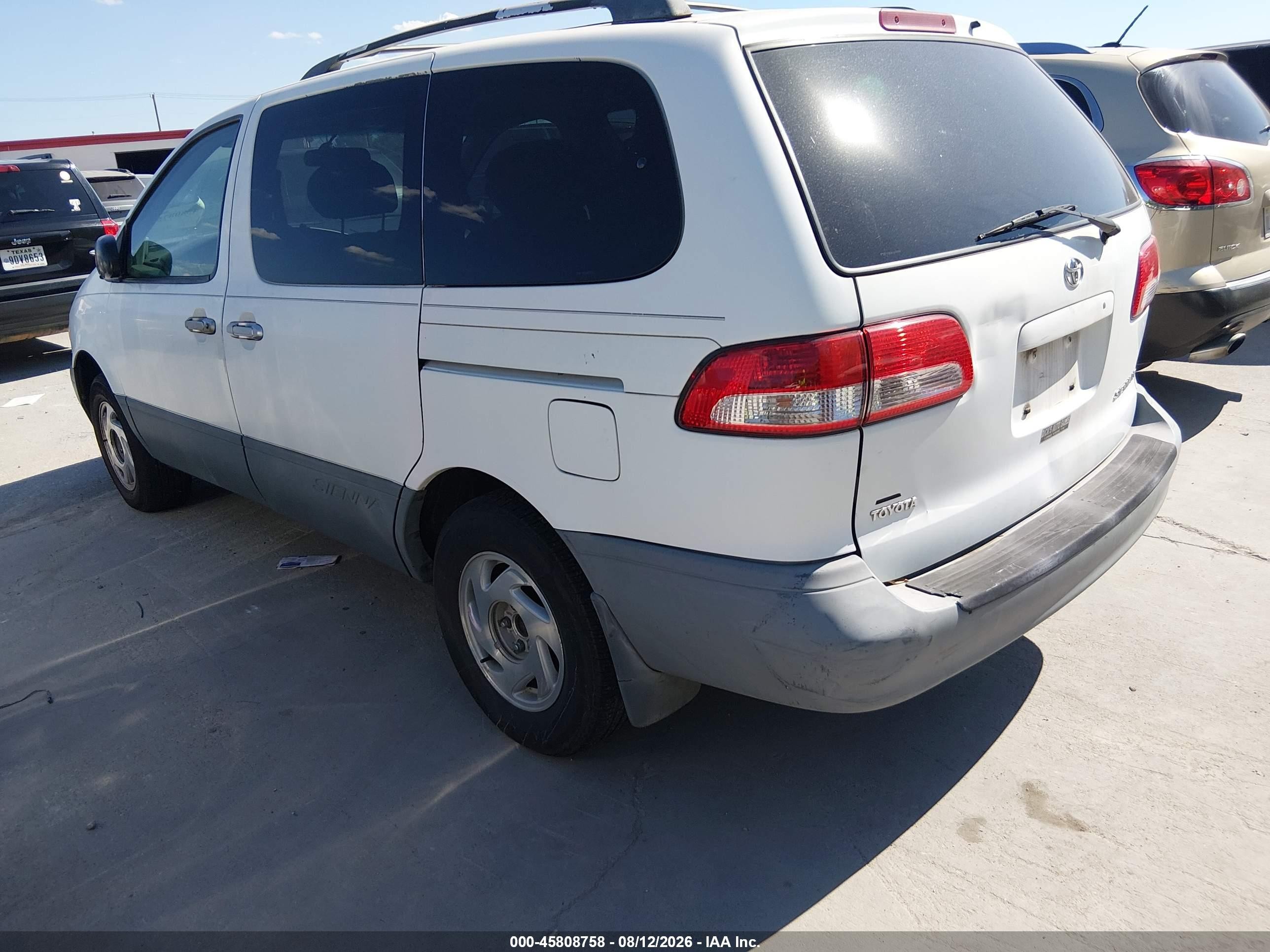 2001 Toyota Sienna Le White vin: 4T3ZF13C21U379761