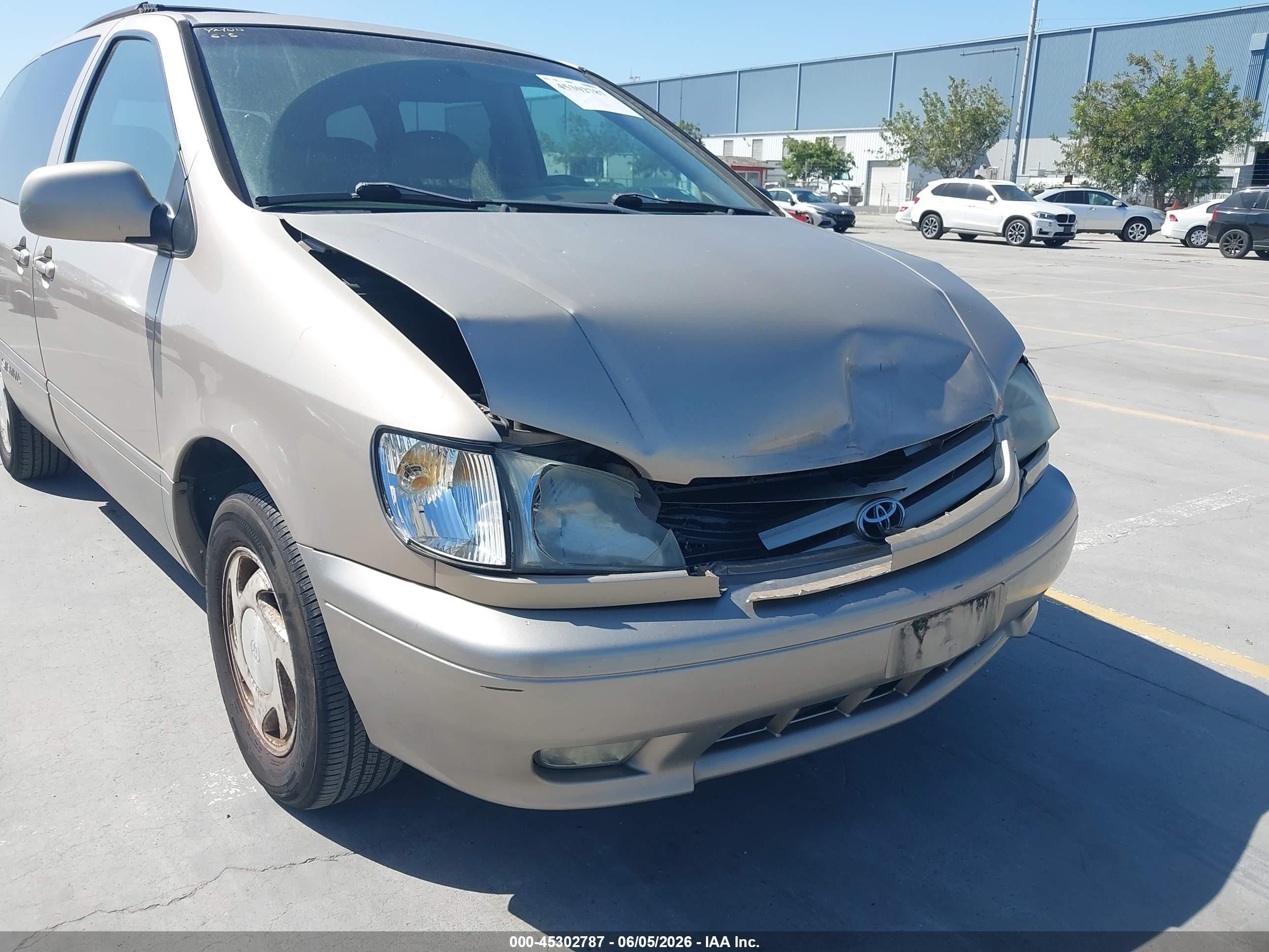 2002 Toyota Sienna Xle Gold vin: 4T3ZF13C22U438700