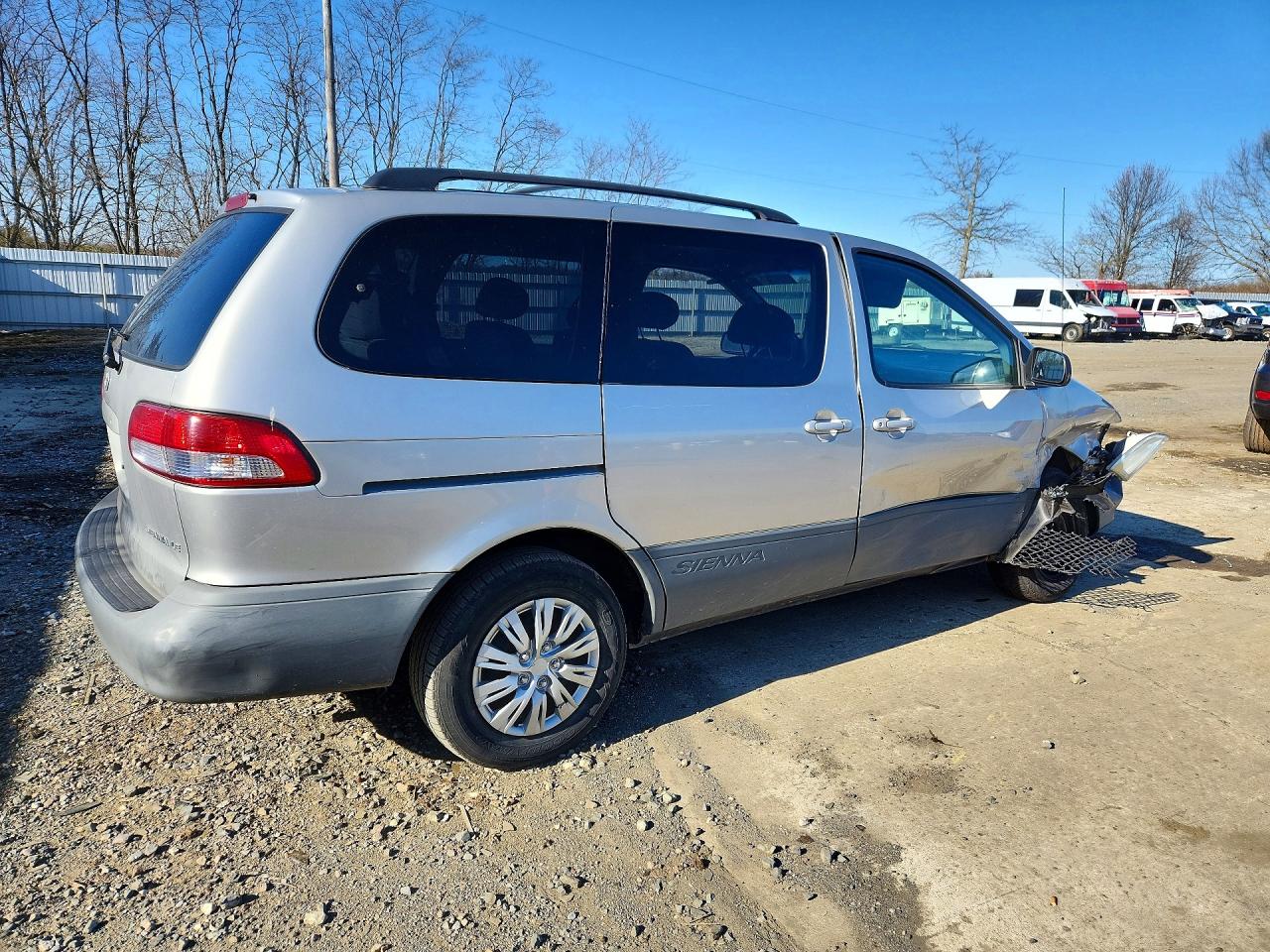 2002 Toyota Sienna Le Beige vin: 4T3ZF13C22U453083