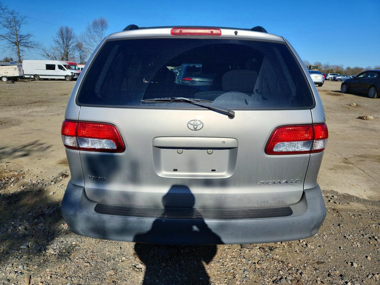 2002 Toyota Sienna Le Beige vin: 4T3ZF13C22U453083