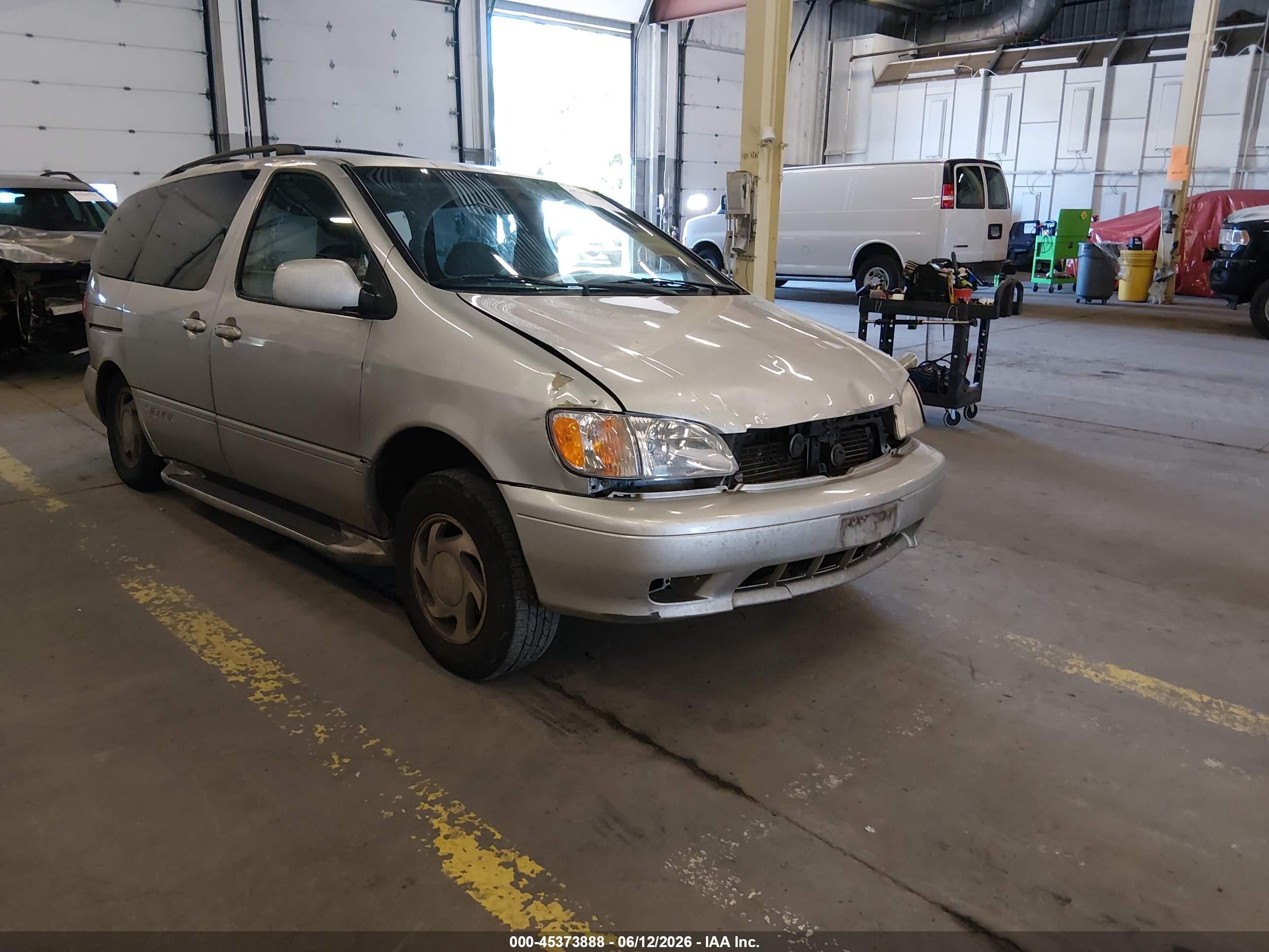 2002 Toyota Sienna Le Gray vin: 4T3ZF13C22U475522