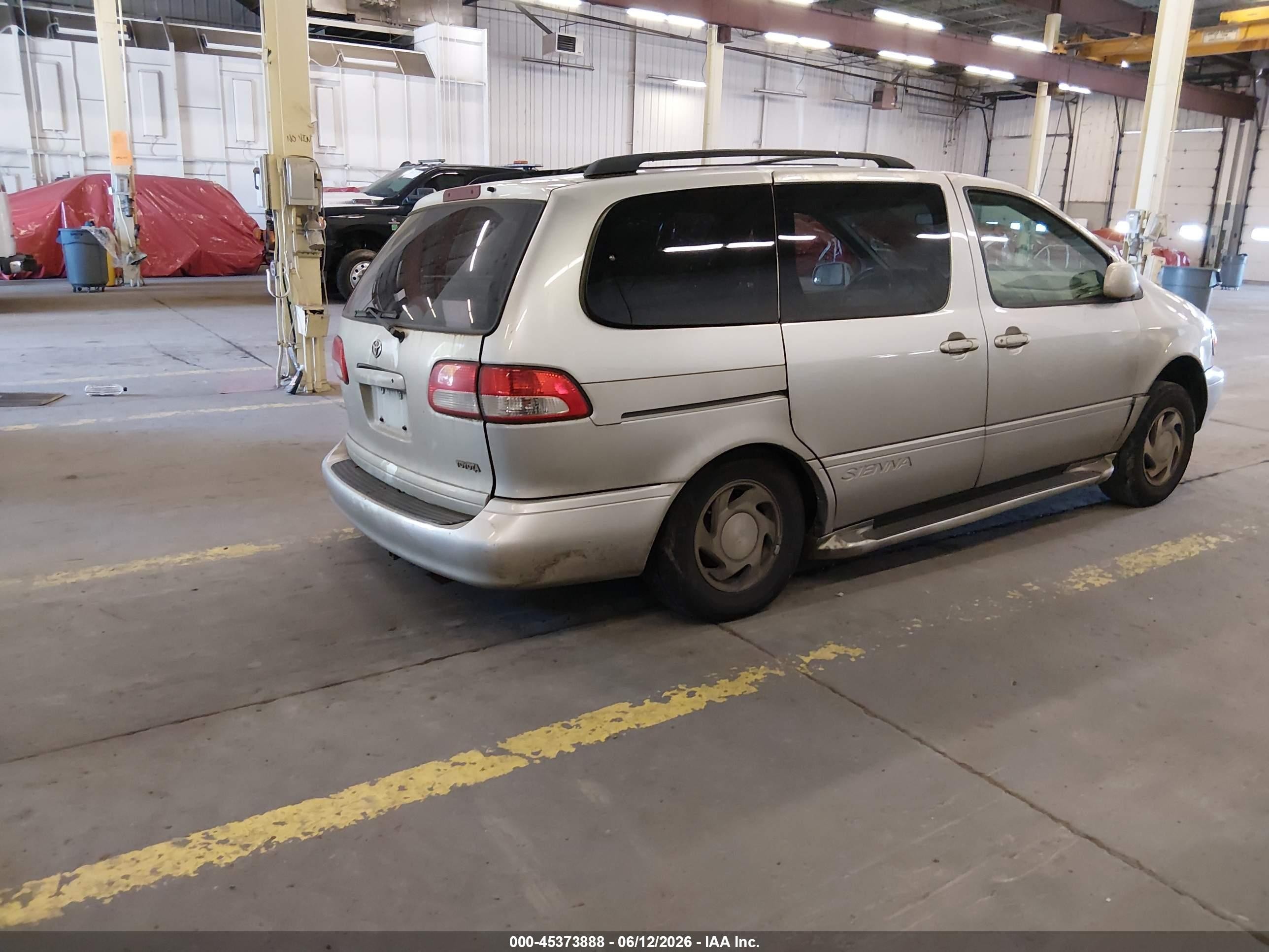 2002 Toyota Sienna Le Gray vin: 4T3ZF13C22U475522