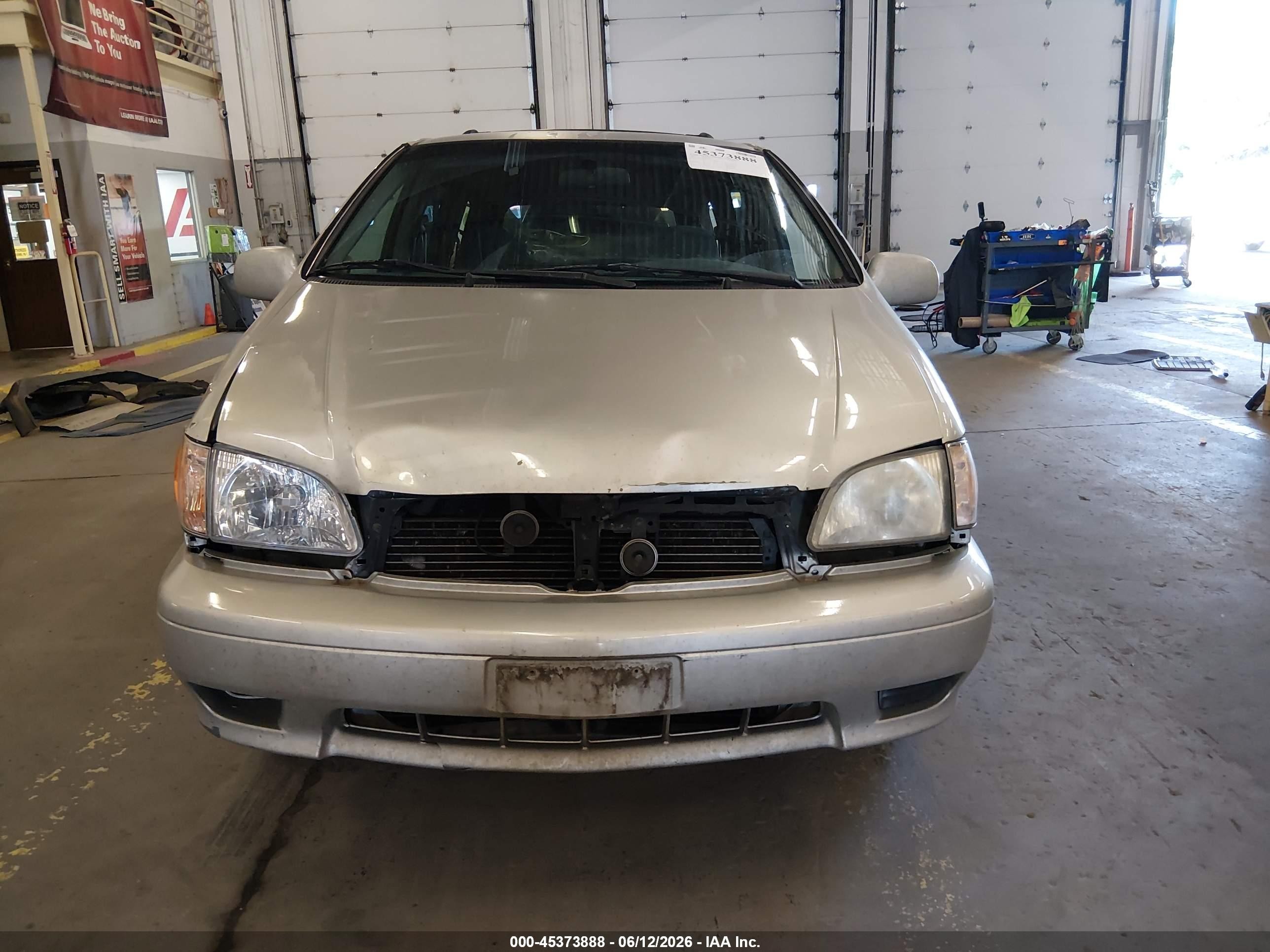 2002 Toyota Sienna Le Gray vin: 4T3ZF13C22U475522