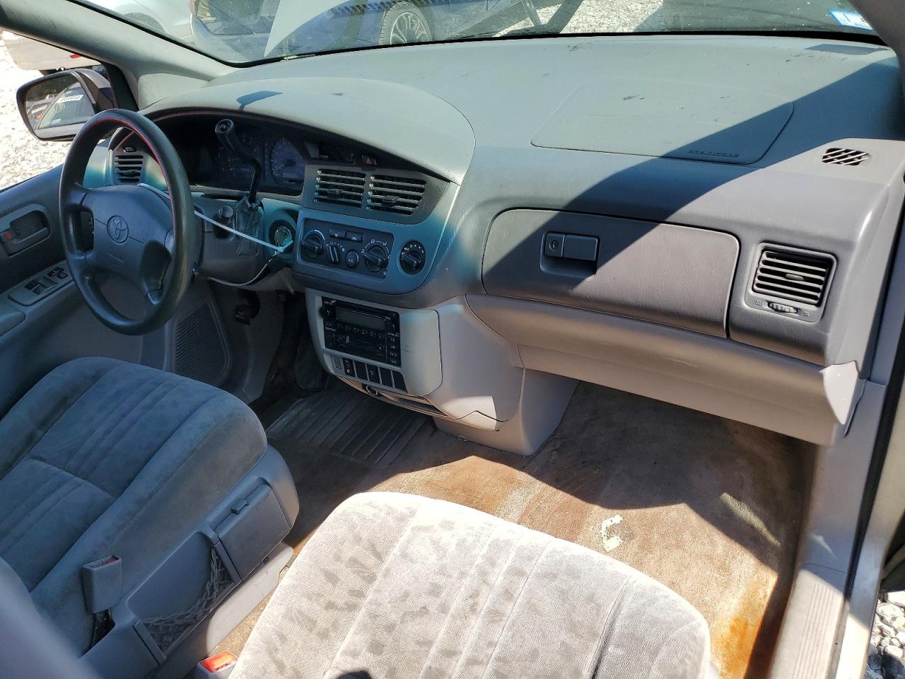 2002 Toyota Sienna Le Gray vin: 4T3ZF13C22U497715