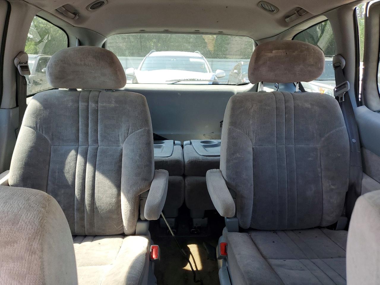2002 Toyota Sienna Le Gray vin: 4T3ZF13C22U497715