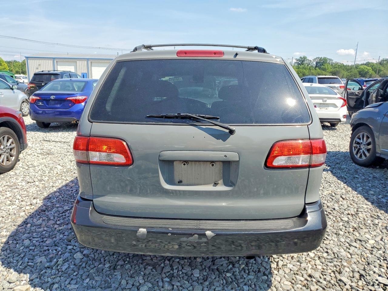 2002 Toyota Sienna Le Gray vin: 4T3ZF13C22U497715