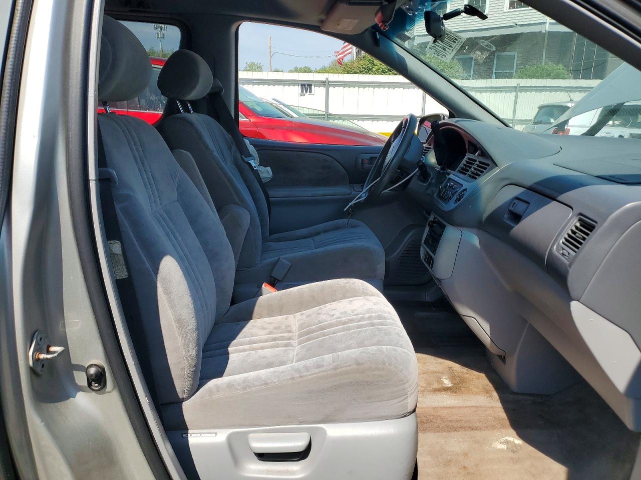2002 Toyota Sienna Le Gray vin: 4T3ZF13C22U497715