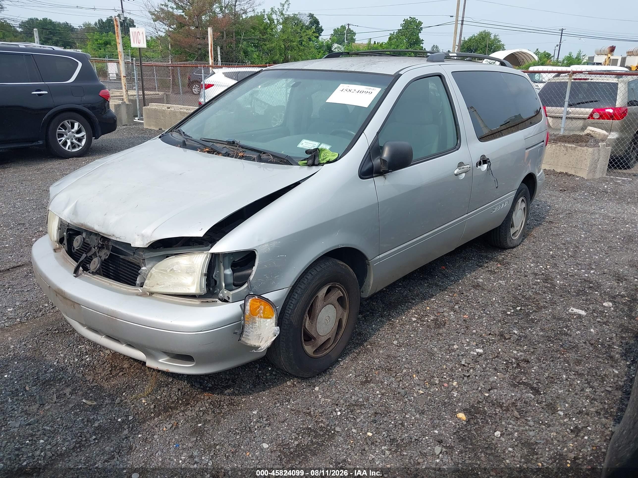 2003 Toyota Sienna Le Silver vin: 4T3ZF13C23U533386