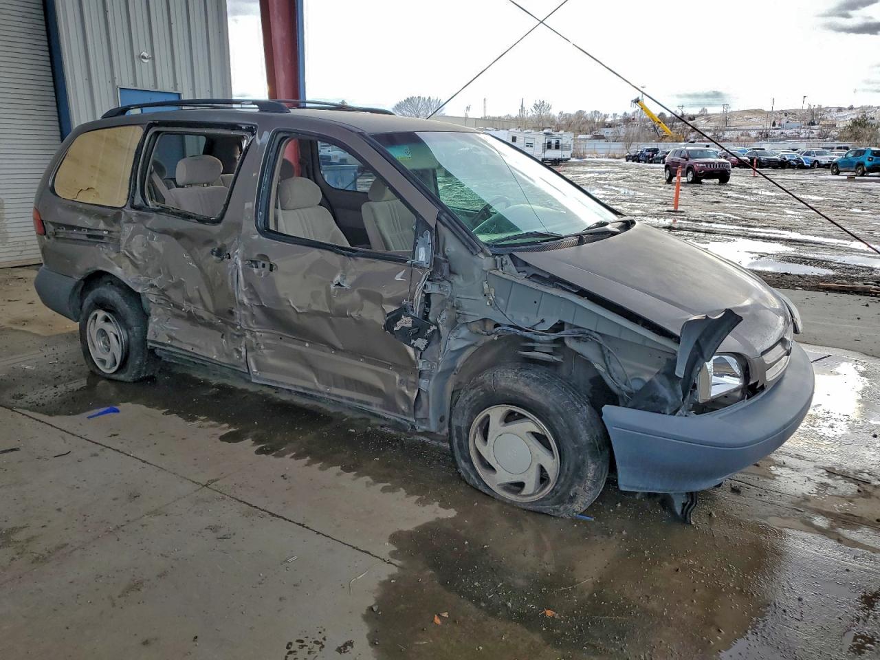 1998 Toyota Sienna Le Tan vin: 4T3ZF13C2WU003195