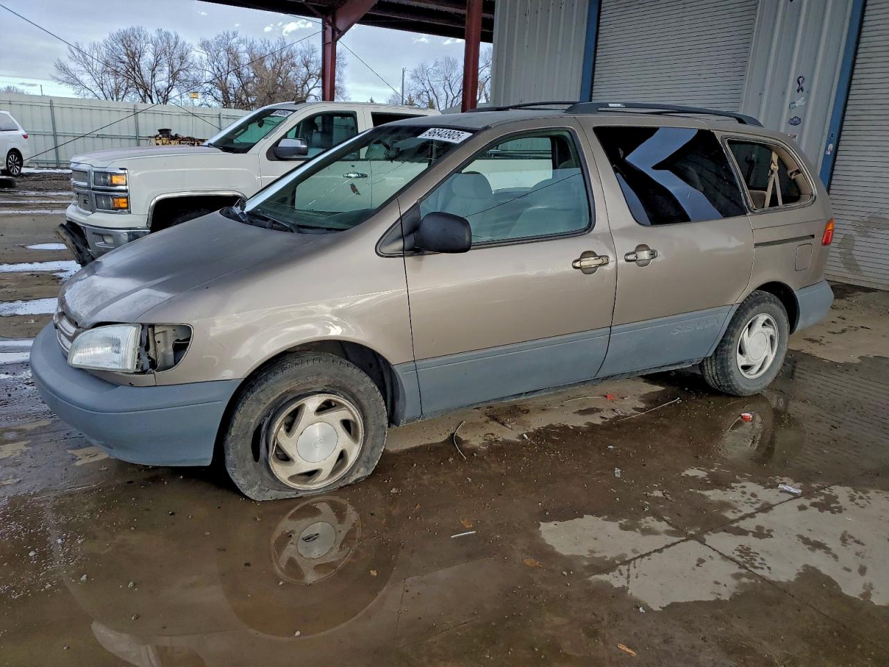 1998 Toyota Sienna Le Tan vin: 4T3ZF13C2WU003195