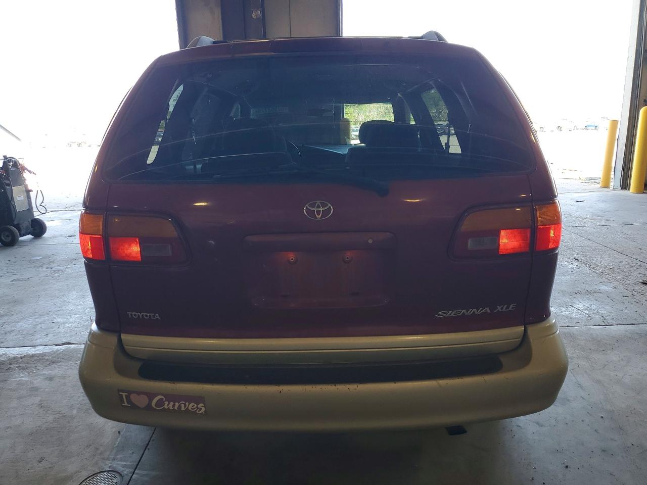 1998 Toyota Sienna Xle Бордовый vin: 4T3ZF13C2WU005254