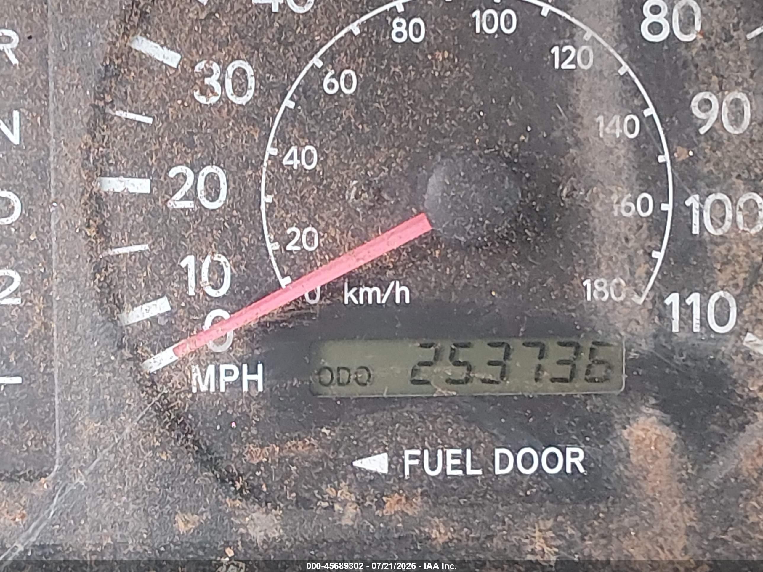 1999 Toyota Sienna Le Blue vin: 4T3ZF13C2XU118235