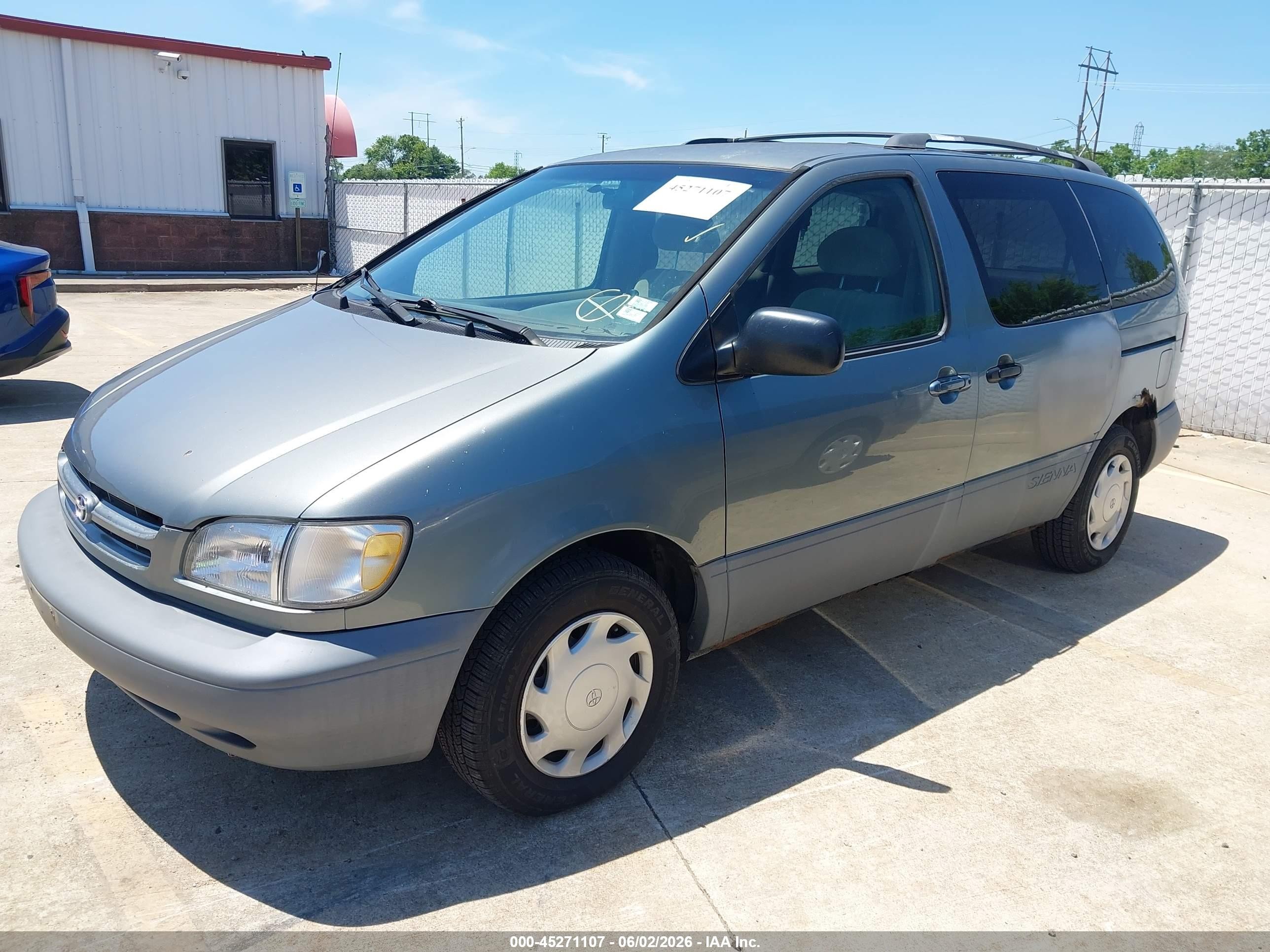 1999 Toyota Sienna Le Зеленый vin: 4T3ZF13C2XU120390