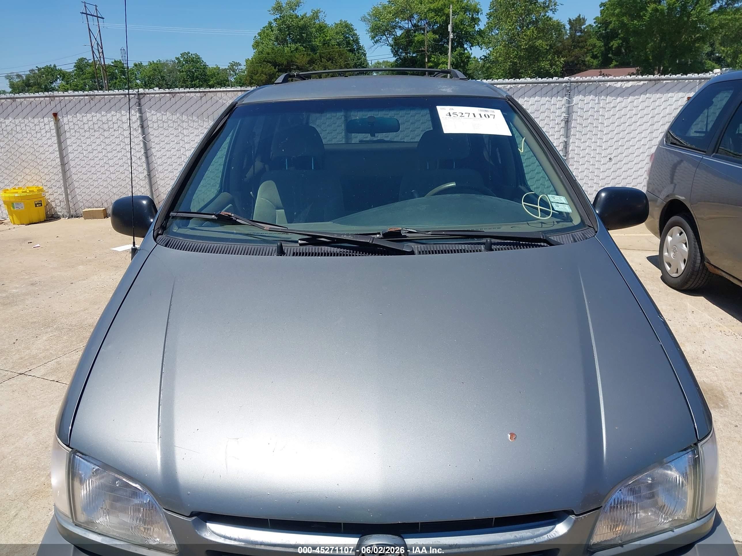 1999 Toyota Sienna Le Зеленый vin: 4T3ZF13C2XU120390