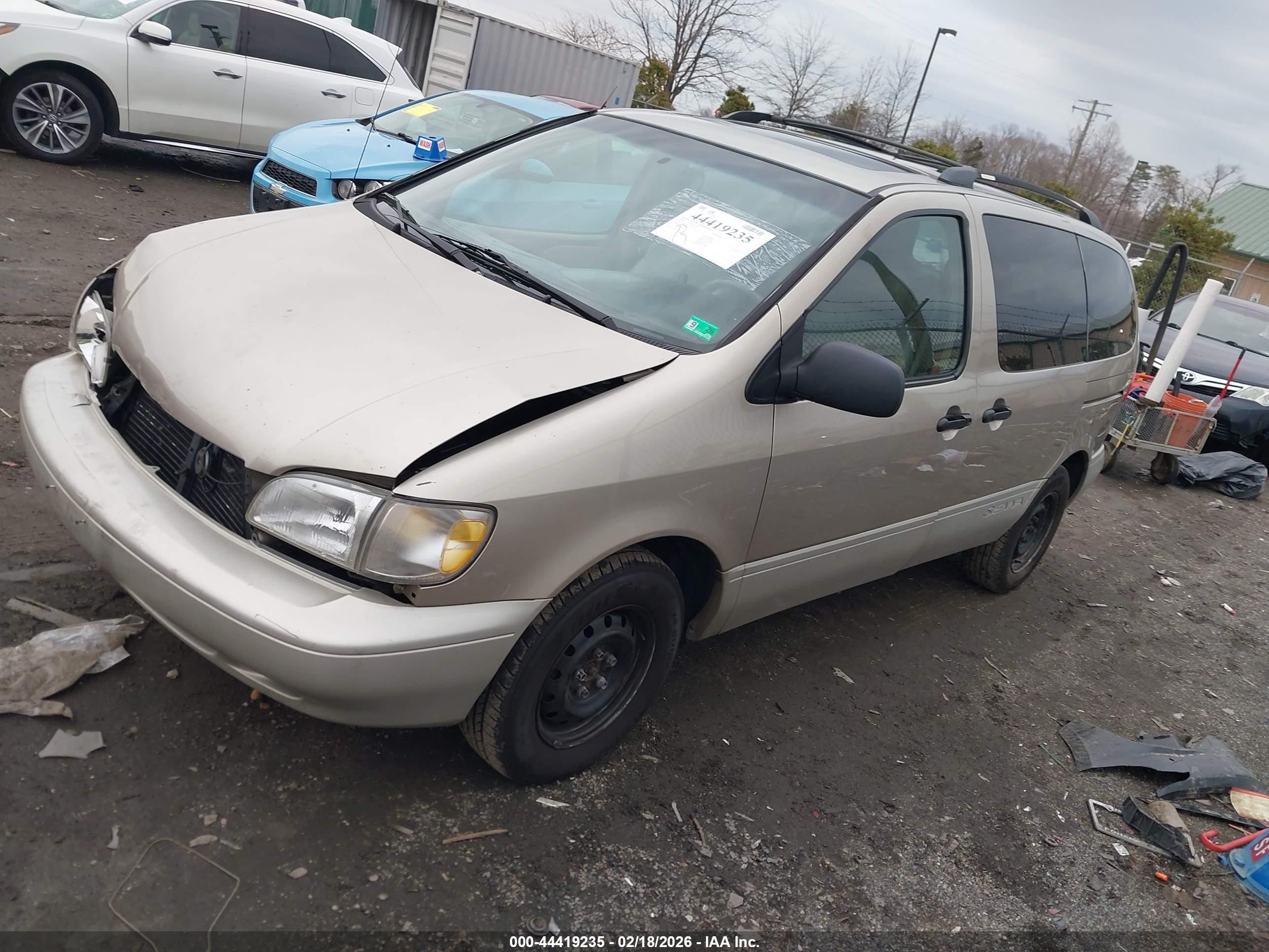 2000 Toyota Sienna Xle Champagne vin: 4T3ZF13C2YU266466