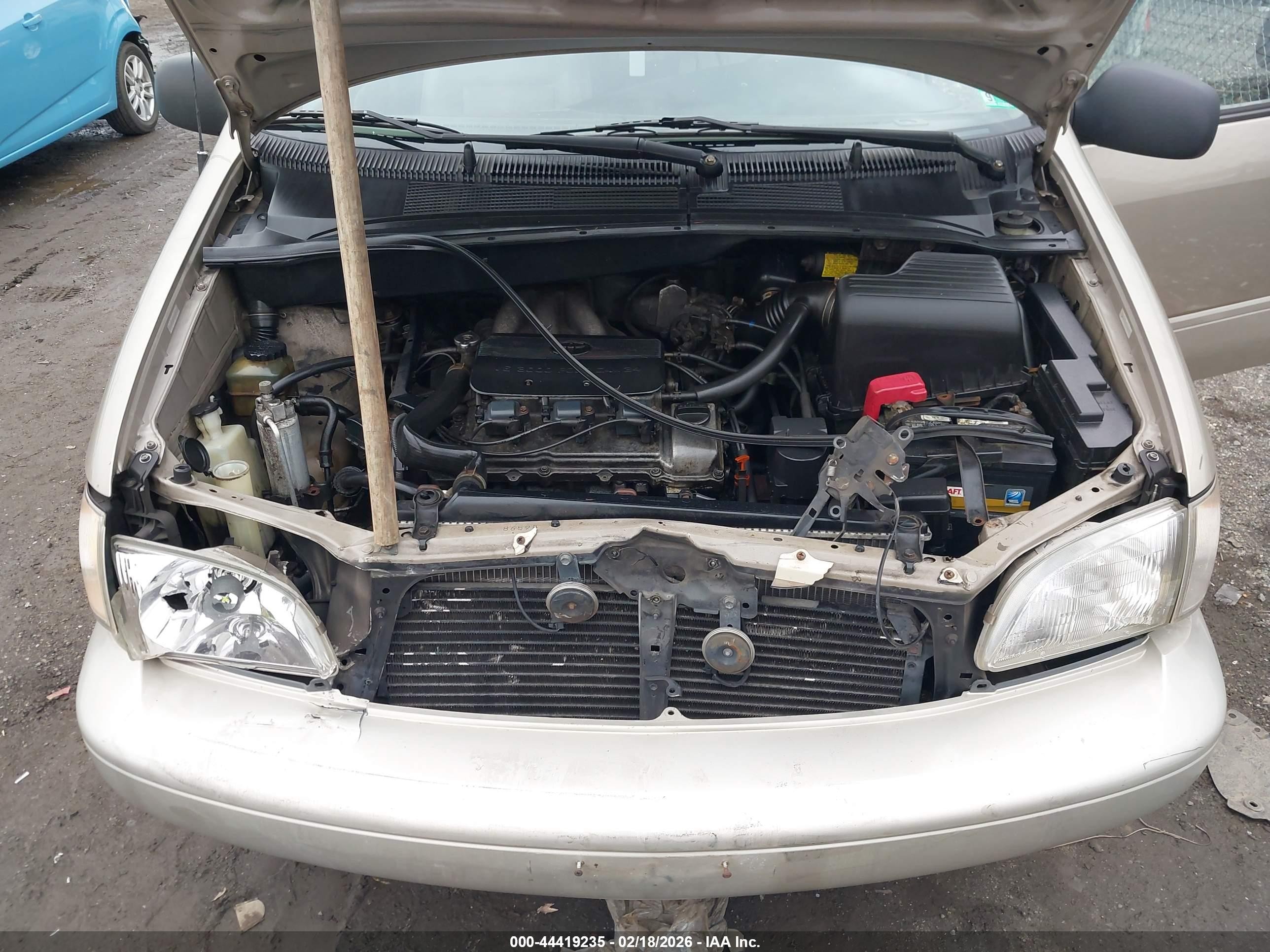 2000 Toyota Sienna Xle Champagne vin: 4T3ZF13C2YU266466