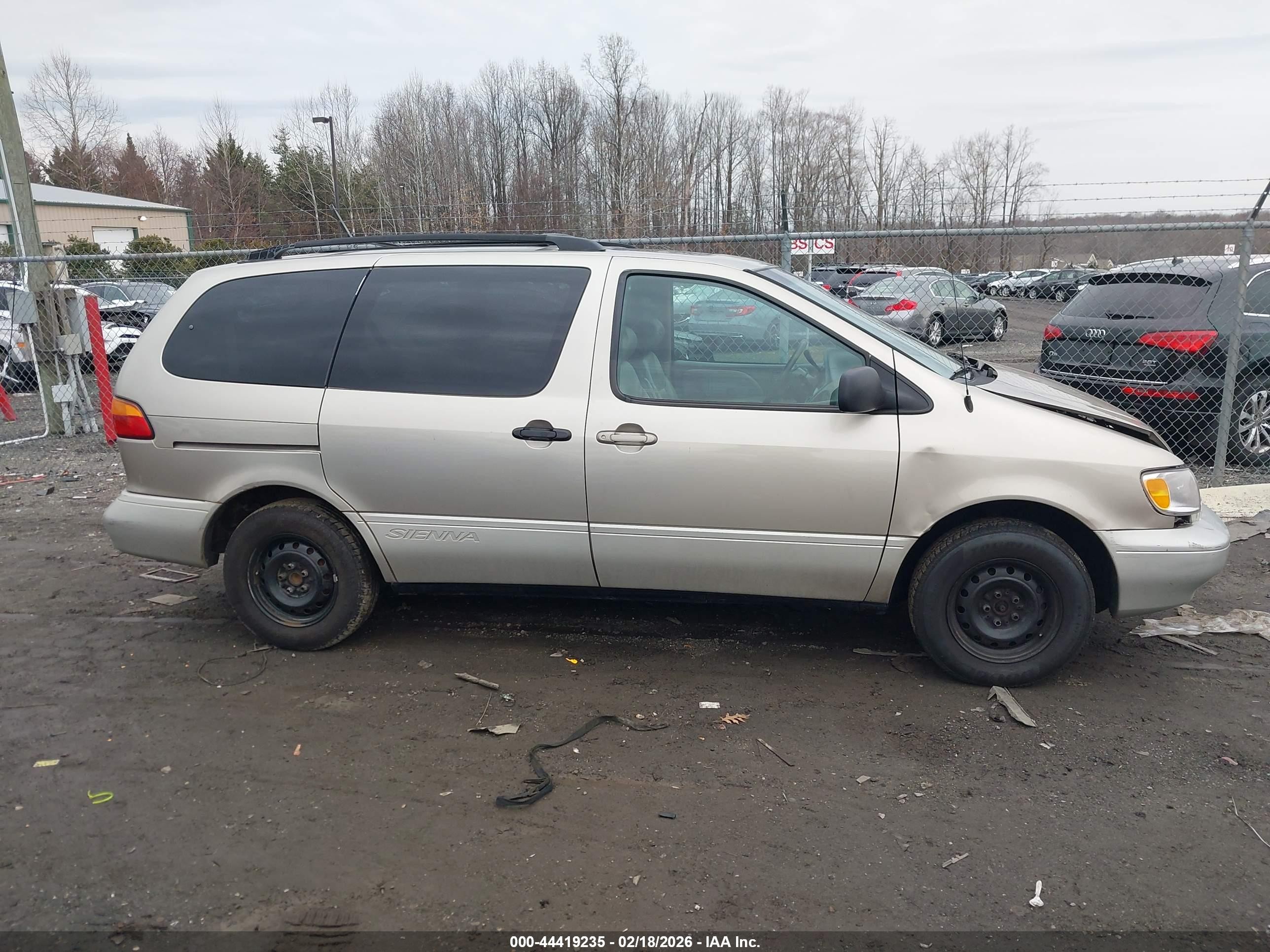 2000 Toyota Sienna Xle Champagne vin: 4T3ZF13C2YU266466