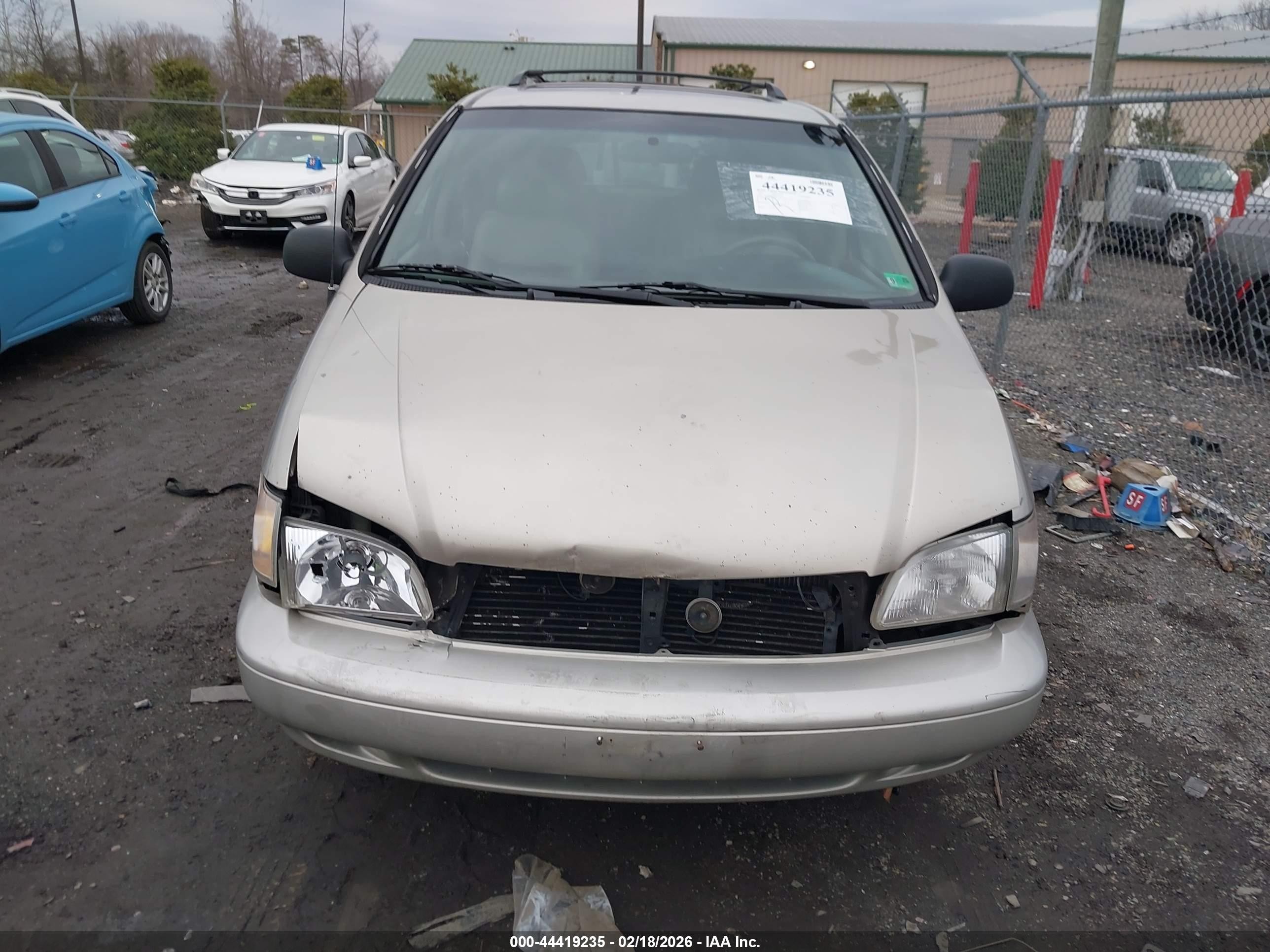 2000 Toyota Sienna Xle Champagne vin: 4T3ZF13C2YU266466