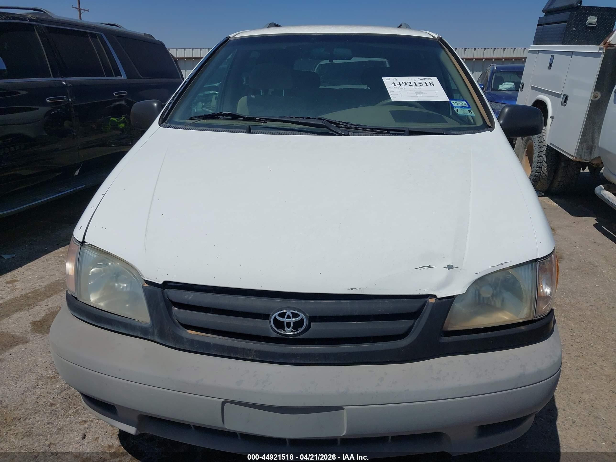 2001 Toyota Sienna Le White vin: 4T3ZF13C31U336255